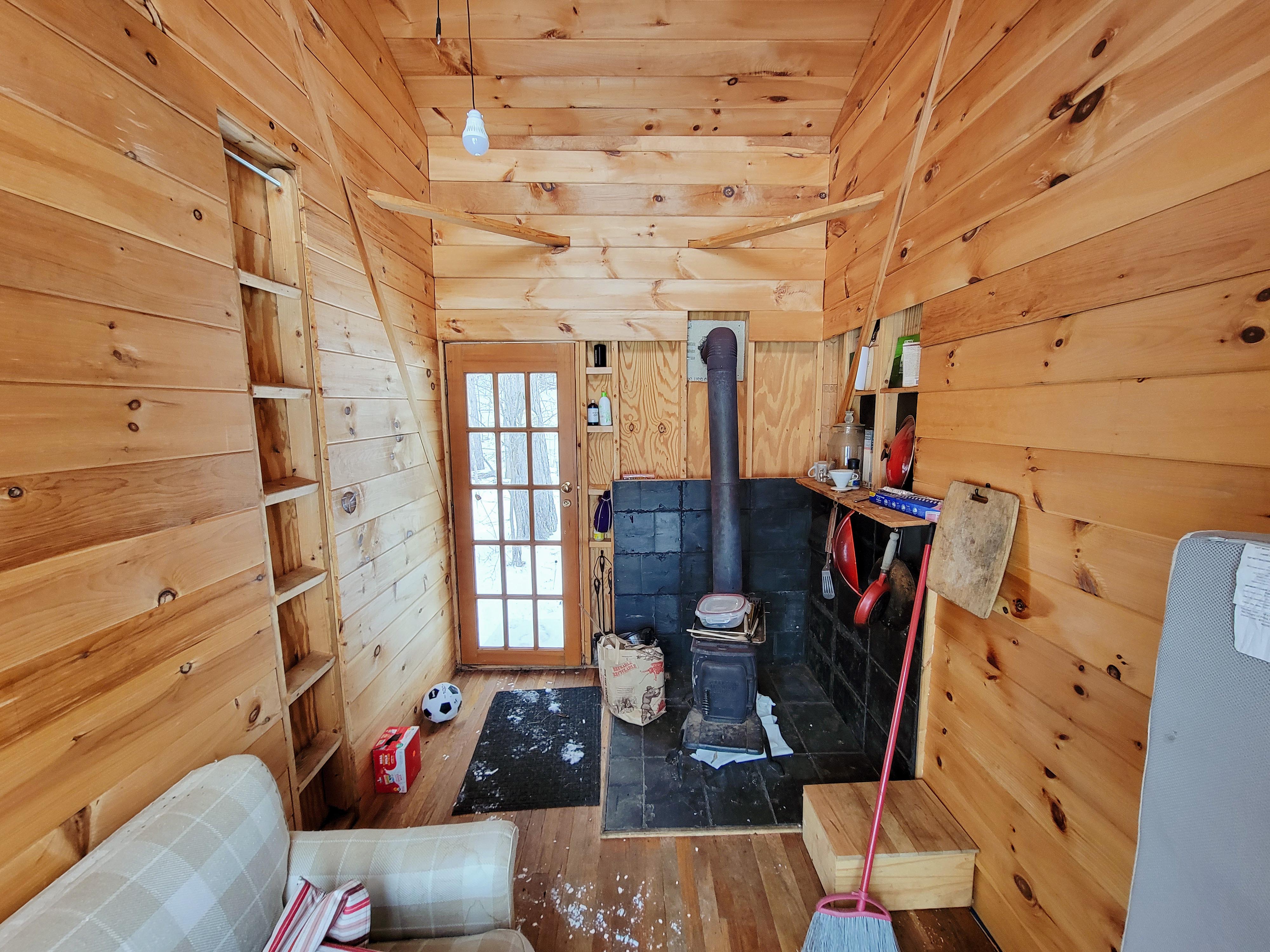 12 Meadowbrook Ln - Chelsea
