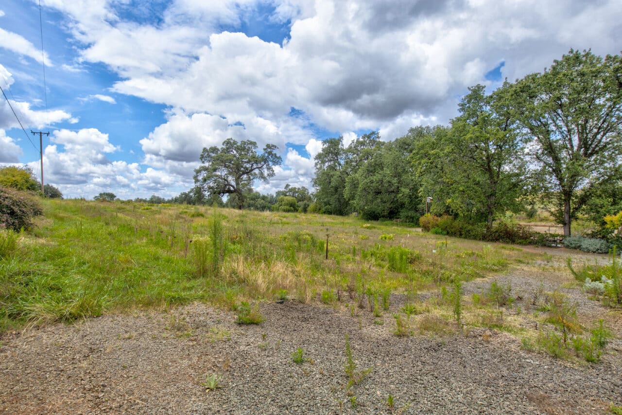 Listing Image 48