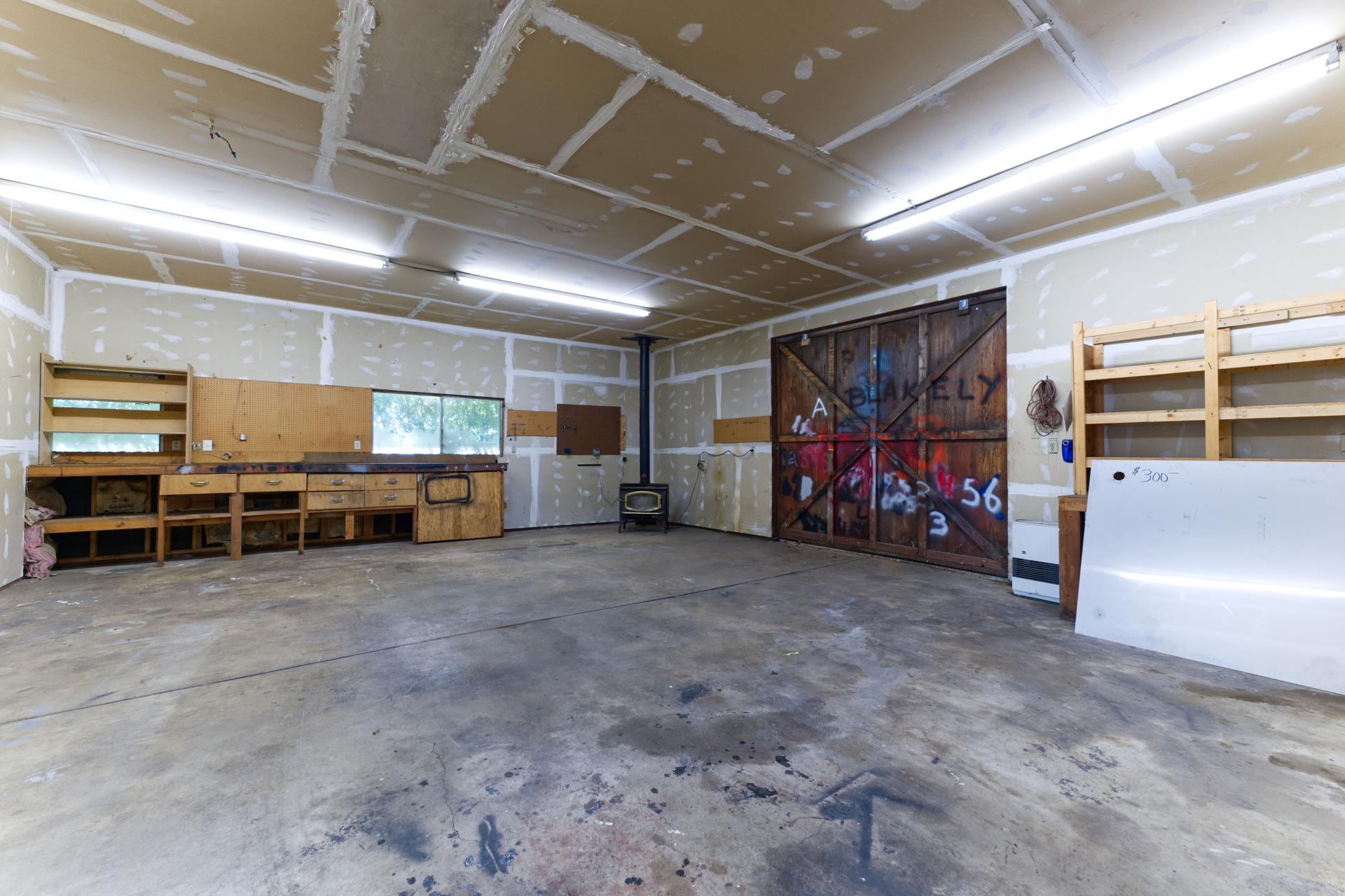 Listing Image 28