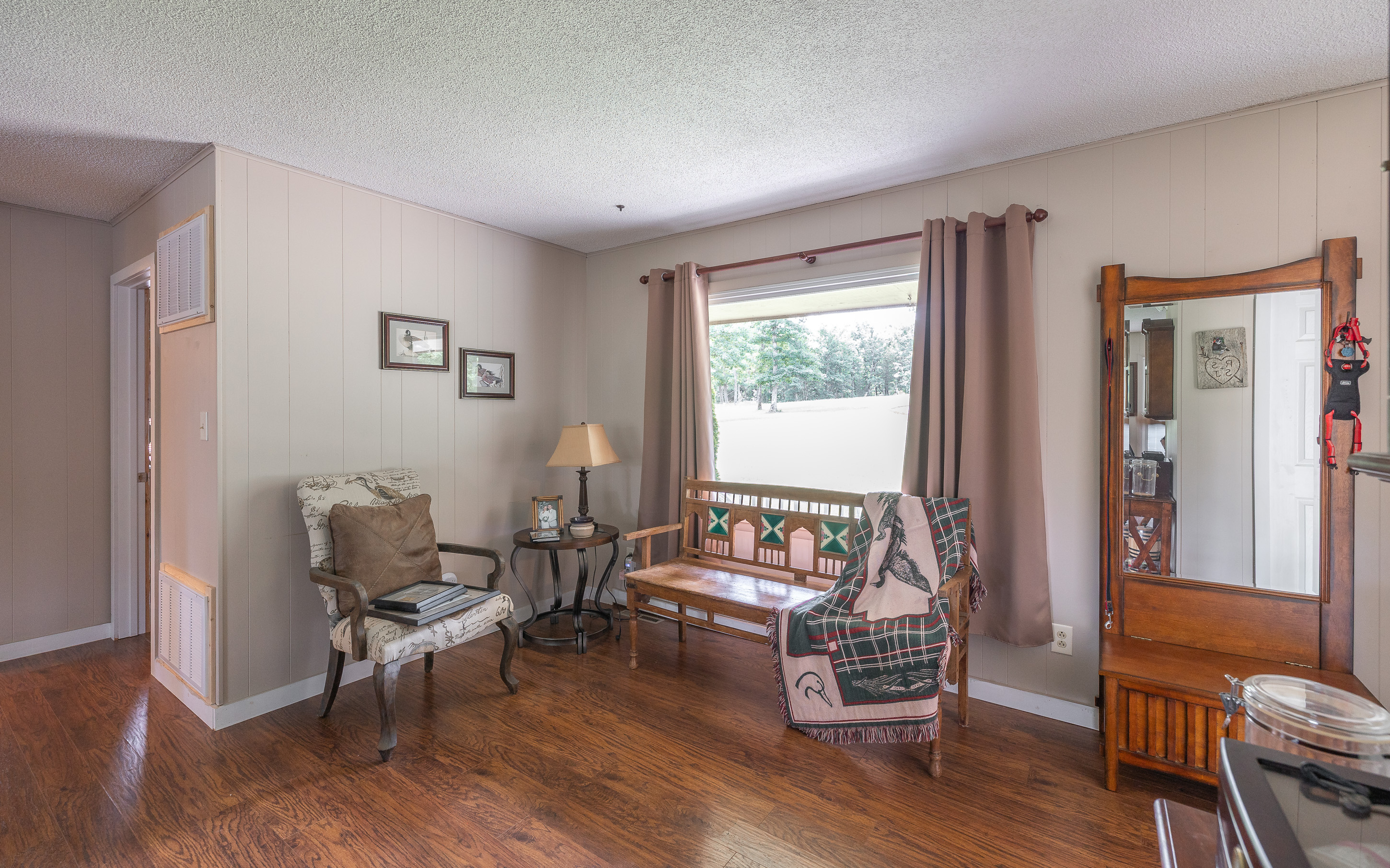 Pleasant Ridge Lake & Home