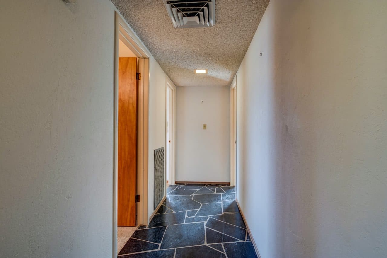 Listing Image 75