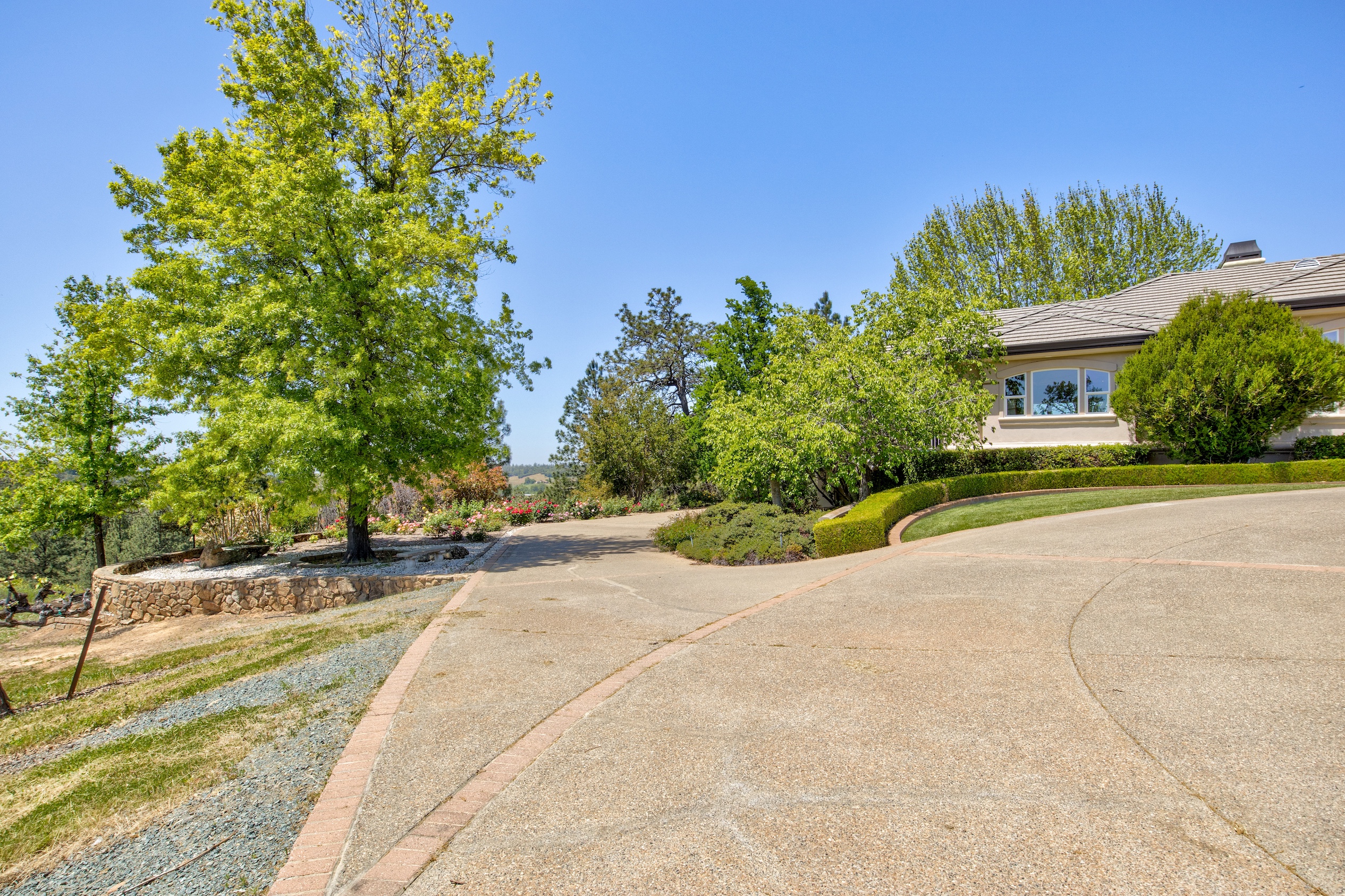 Listing Image 52