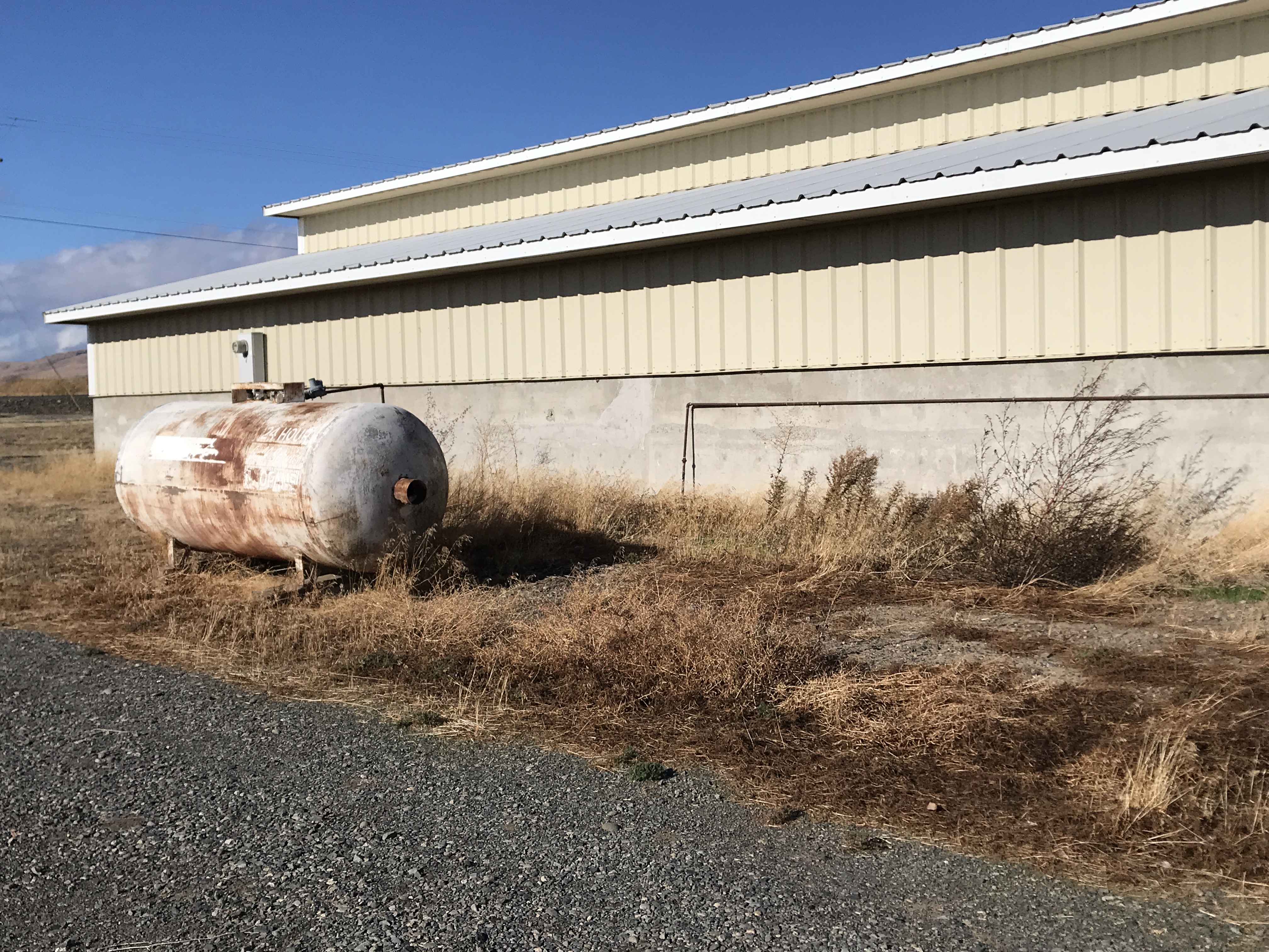 Apple Orchard w Equipment, House and Shops!
