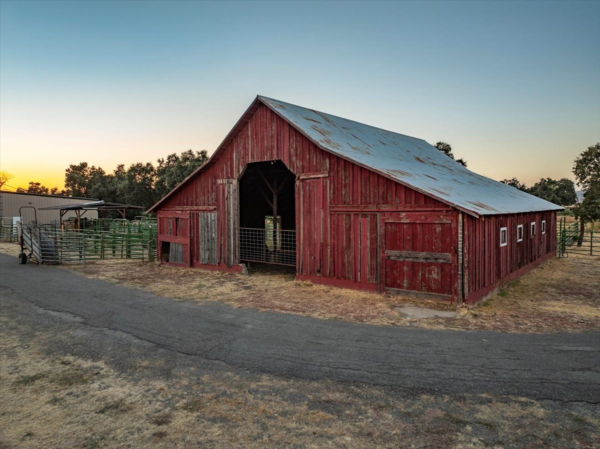 Listing Image 81