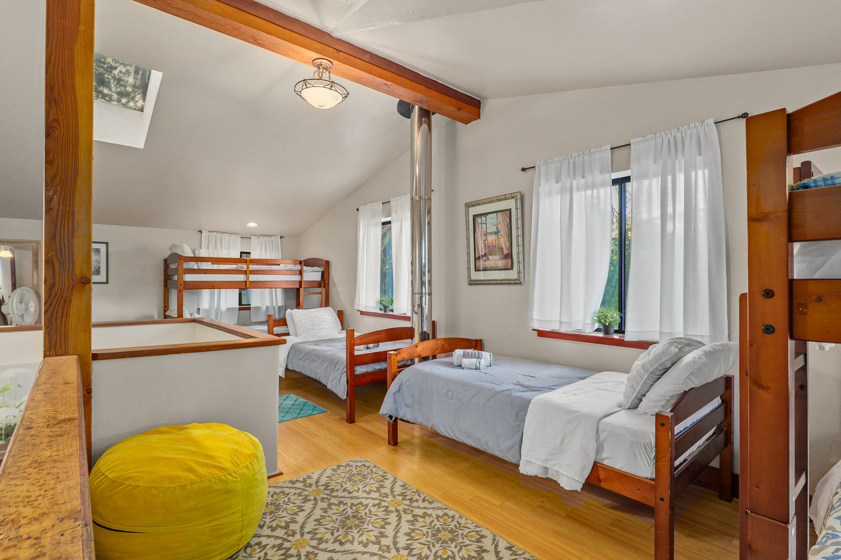 Applegate River Retreat - 11677 Hwy 238