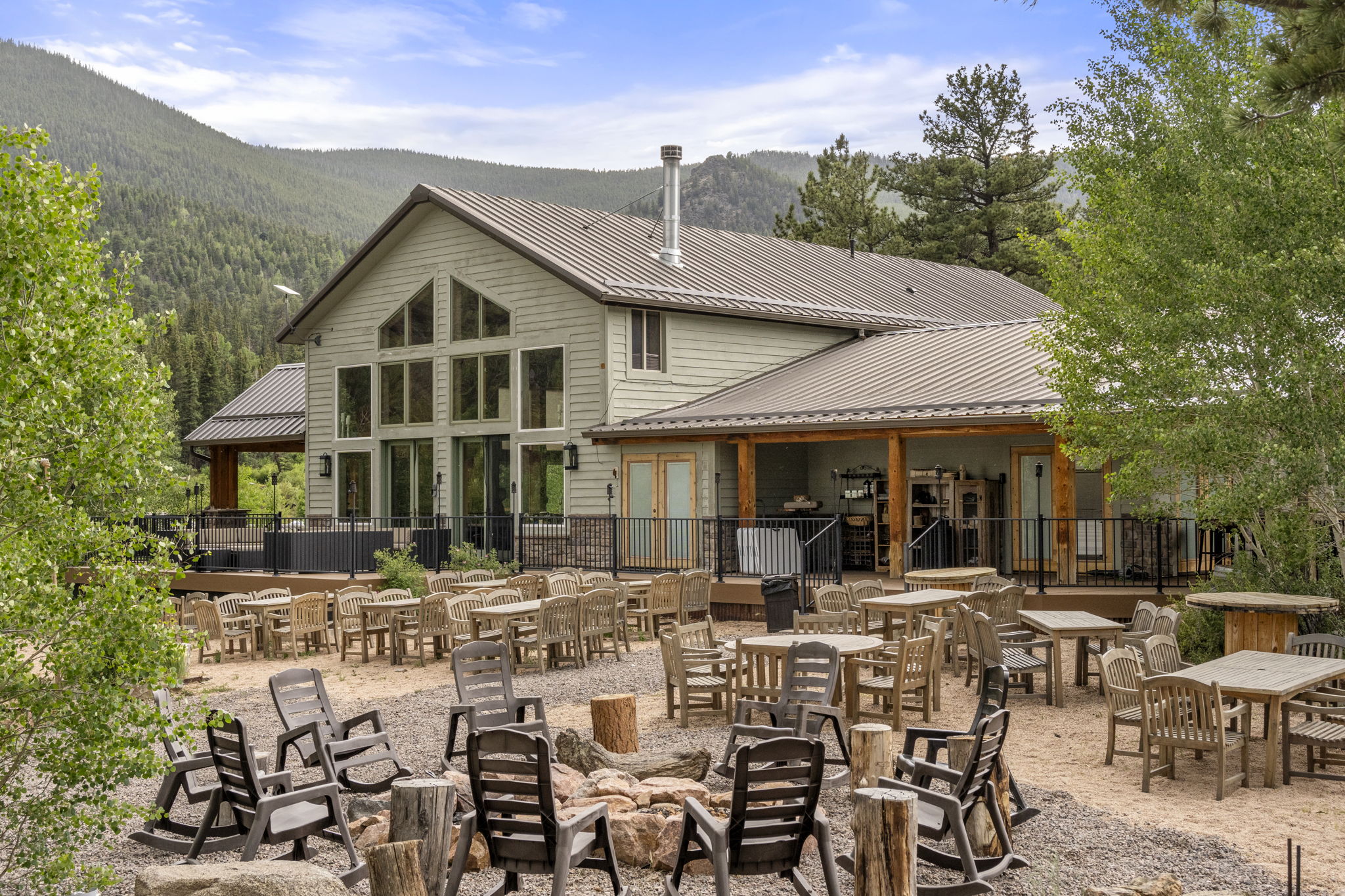 Bison Peak Lodge at Puma Hills