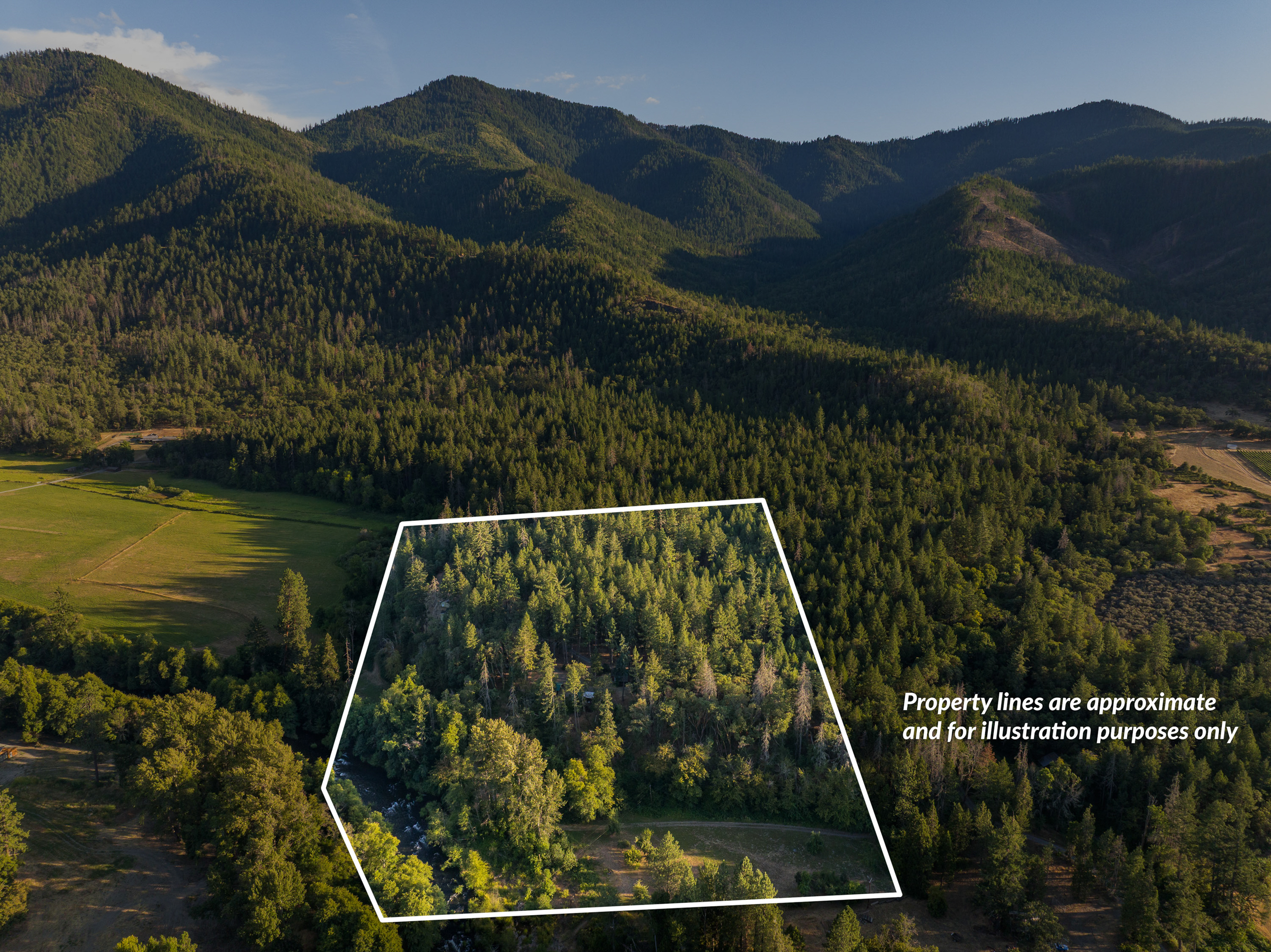 Applegate River Retreat - 11677 Hwy 238