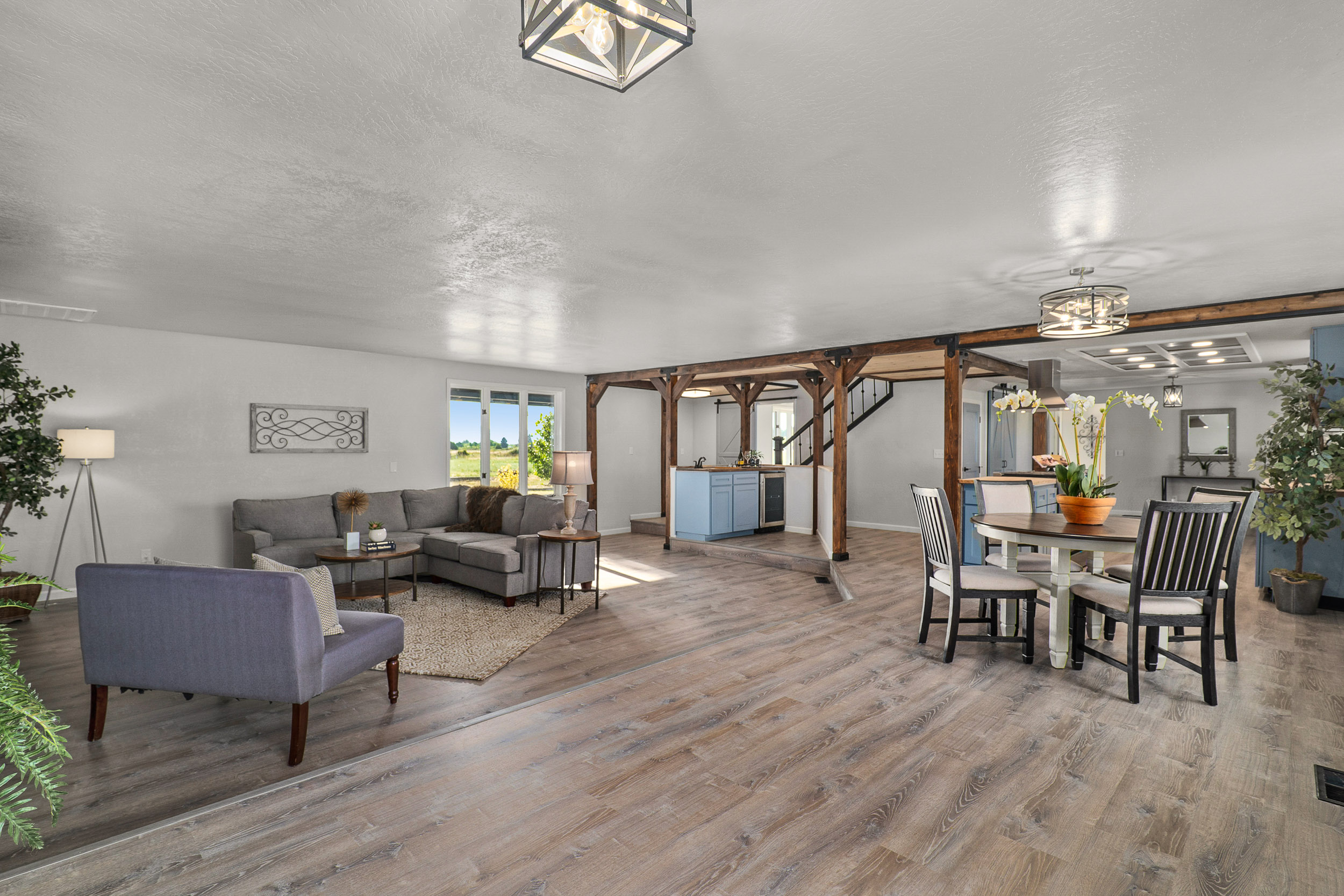 Mountain View Acres - 5900 McLoughlin Drive