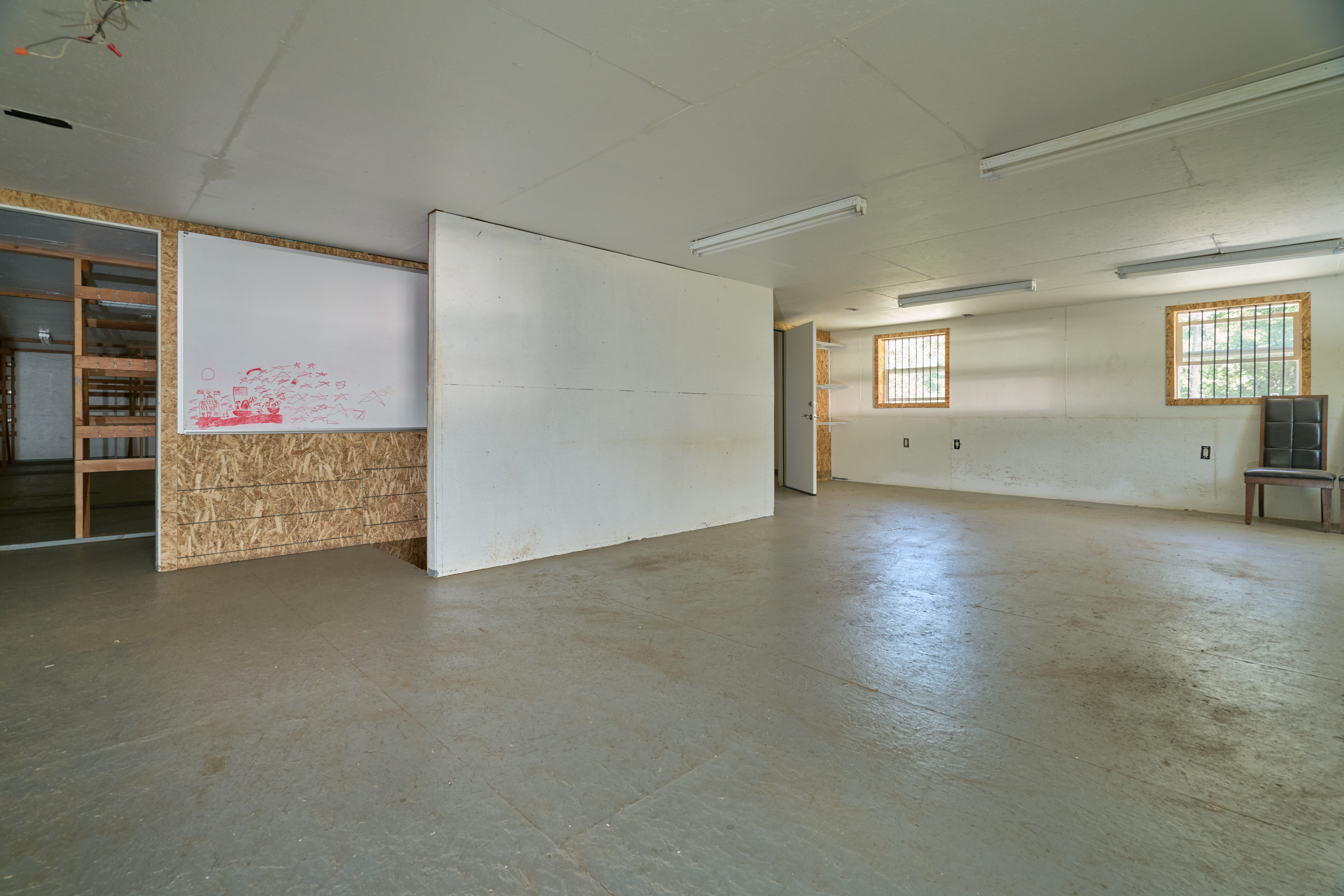 Listing Image 49