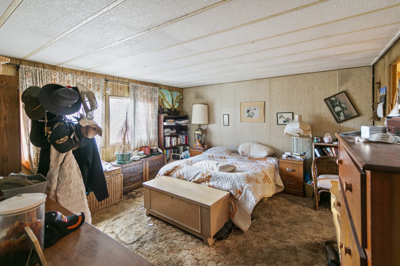 141580 N Hwy 97 - Tranquil Riverfront Home for Sale