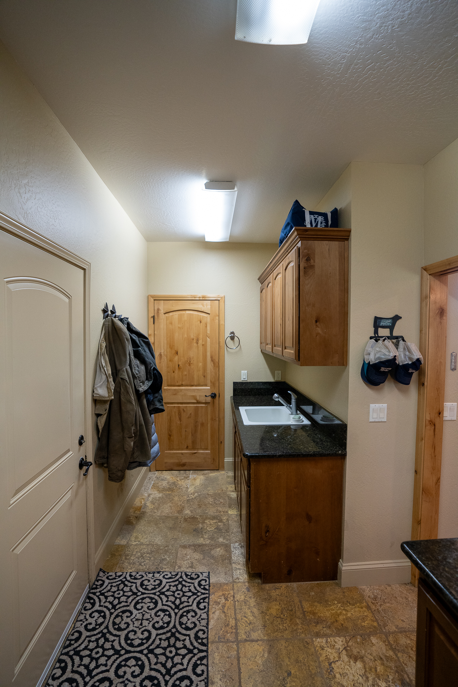 Listing Image 50