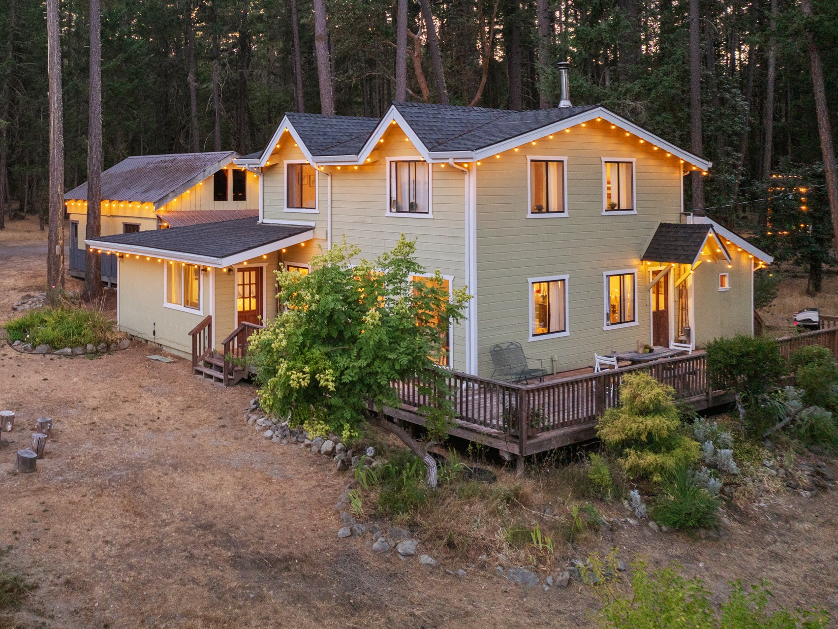 Applegate River Retreat - 11677 Hwy 238