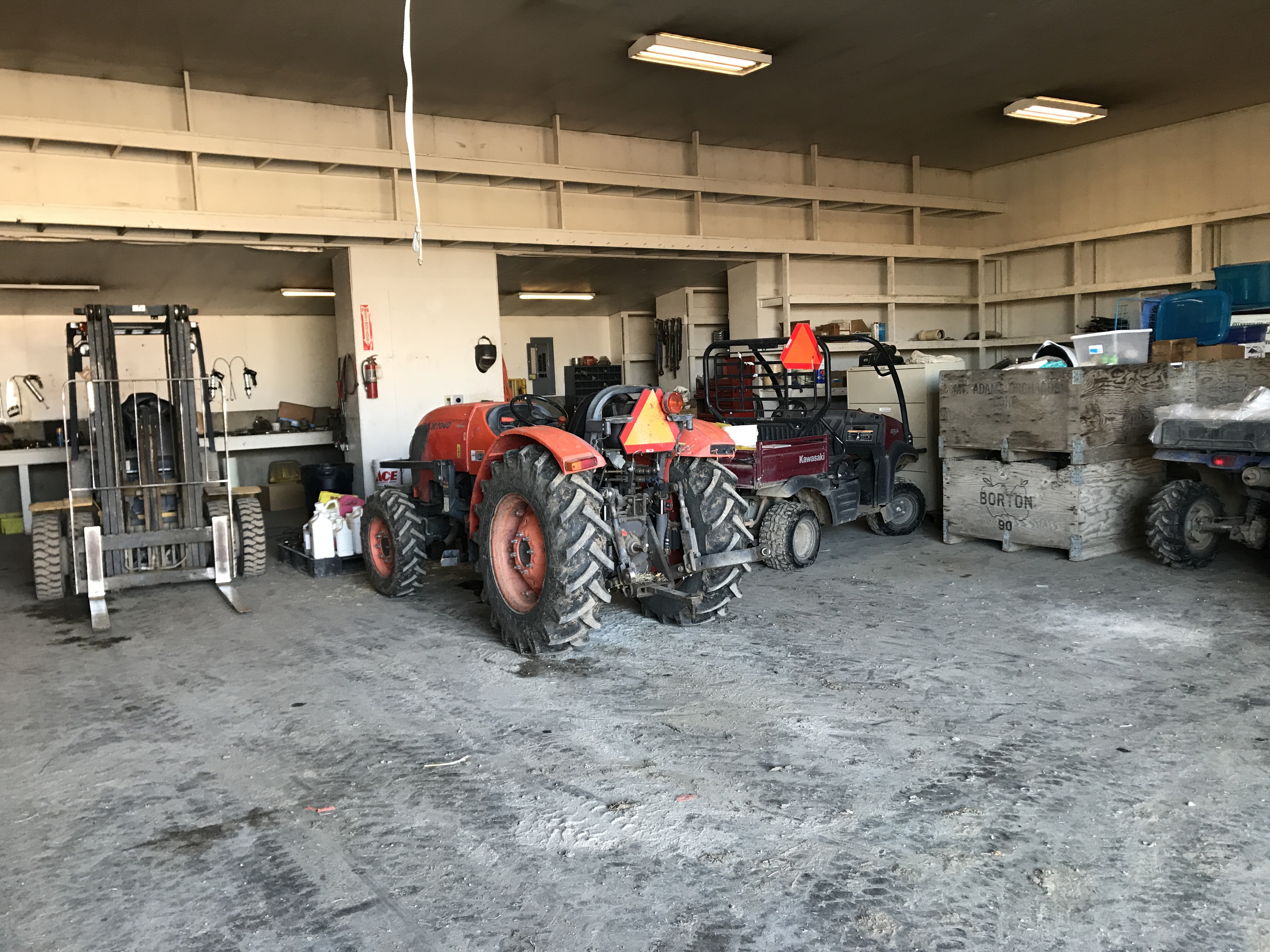 Apple Orchard w Equipment, House and Shops!