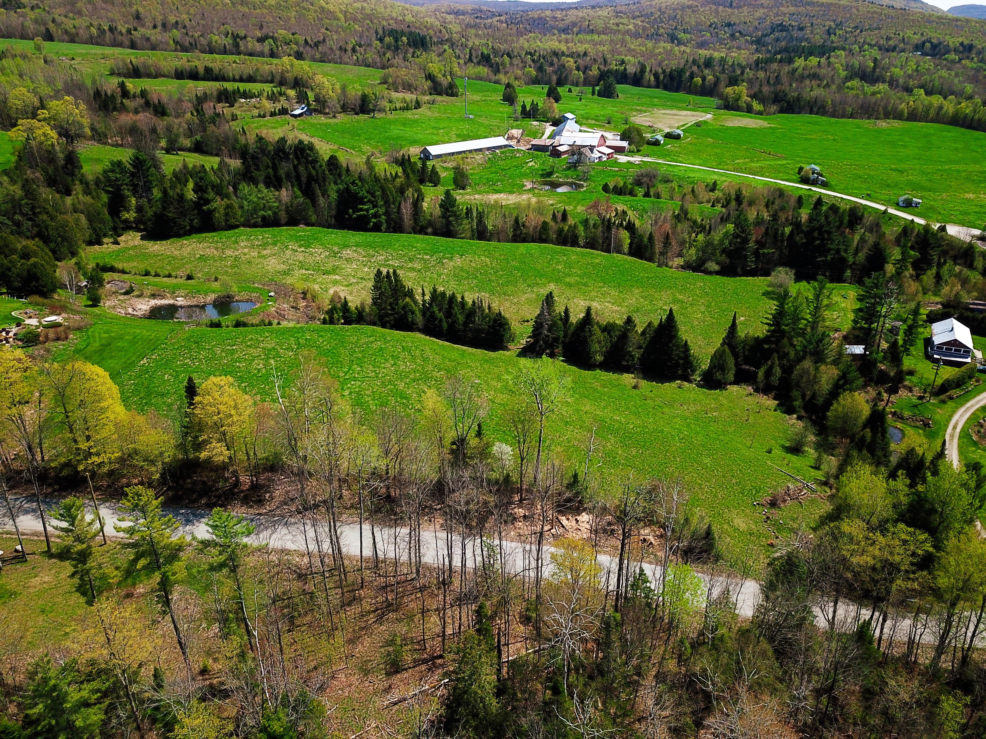350 Hinton Hill Rd - Westmore