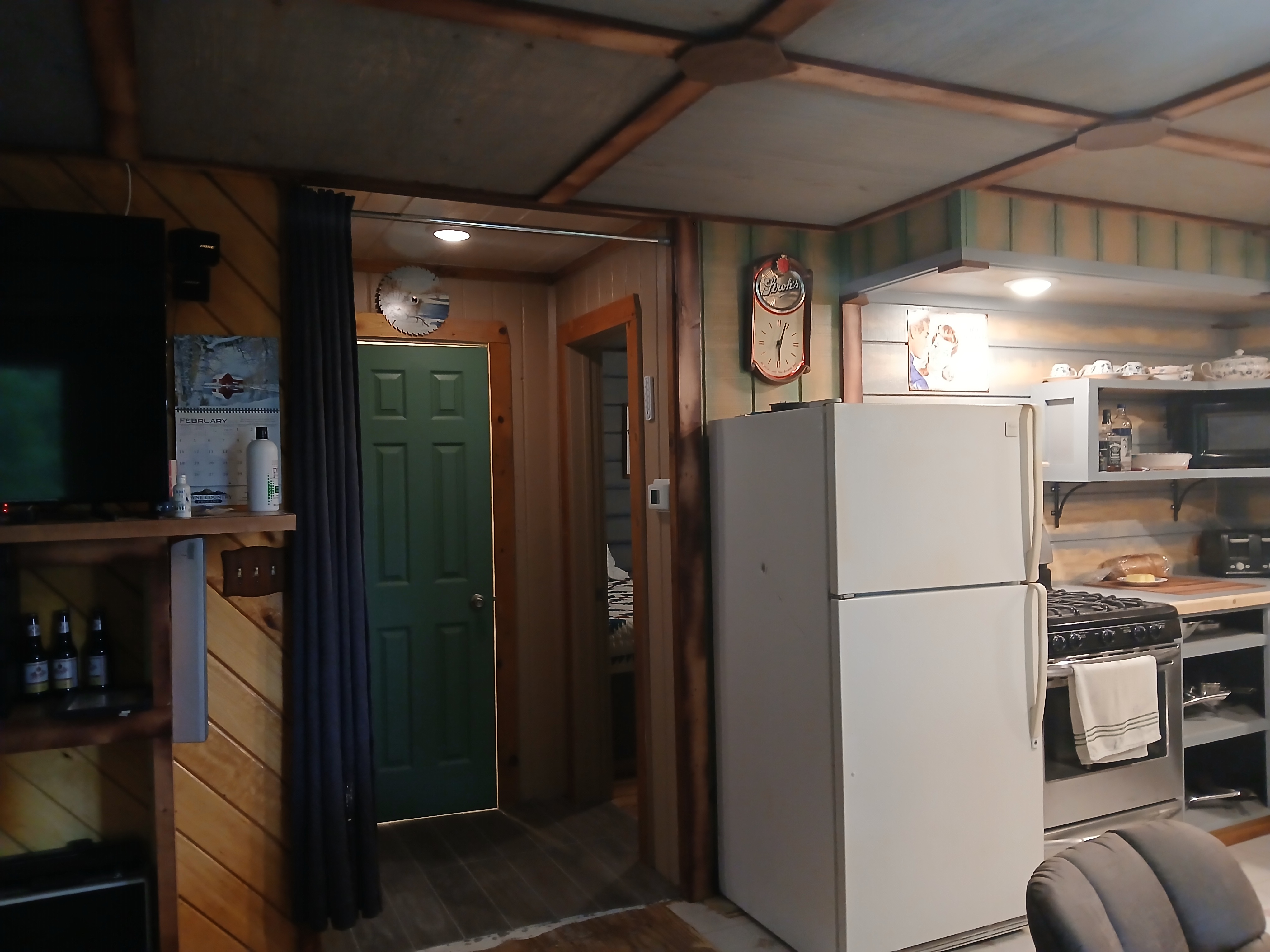 Baraga Wilderness Retreat 50185589