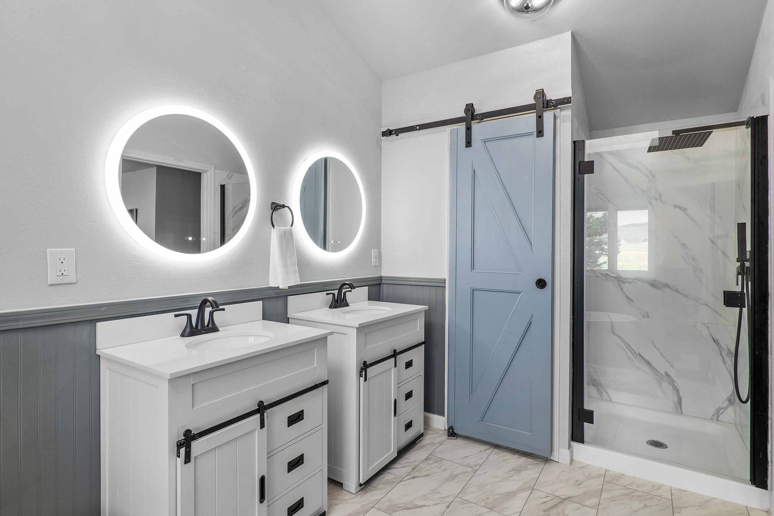 Mountain View Acres - 5900 McLoughlin Drive
