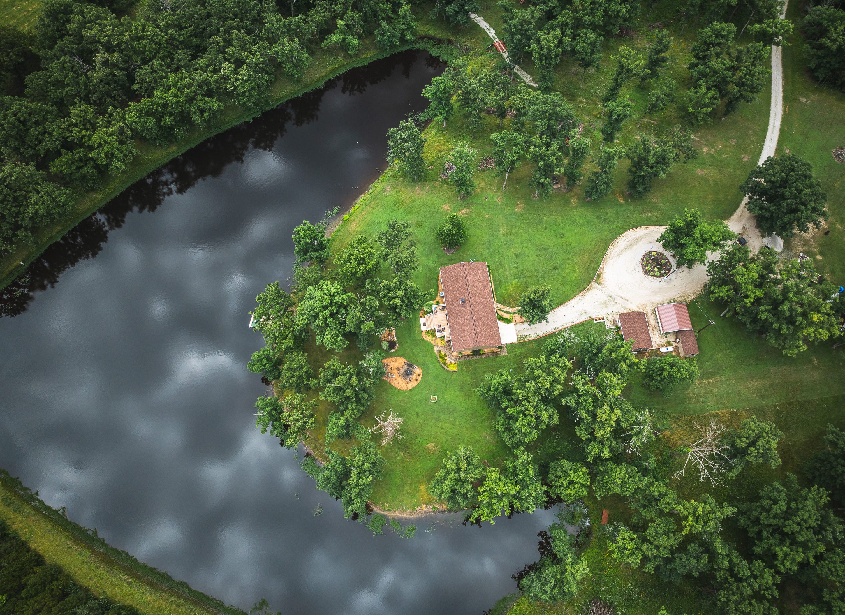 Pleasant Ridge Lake & Home