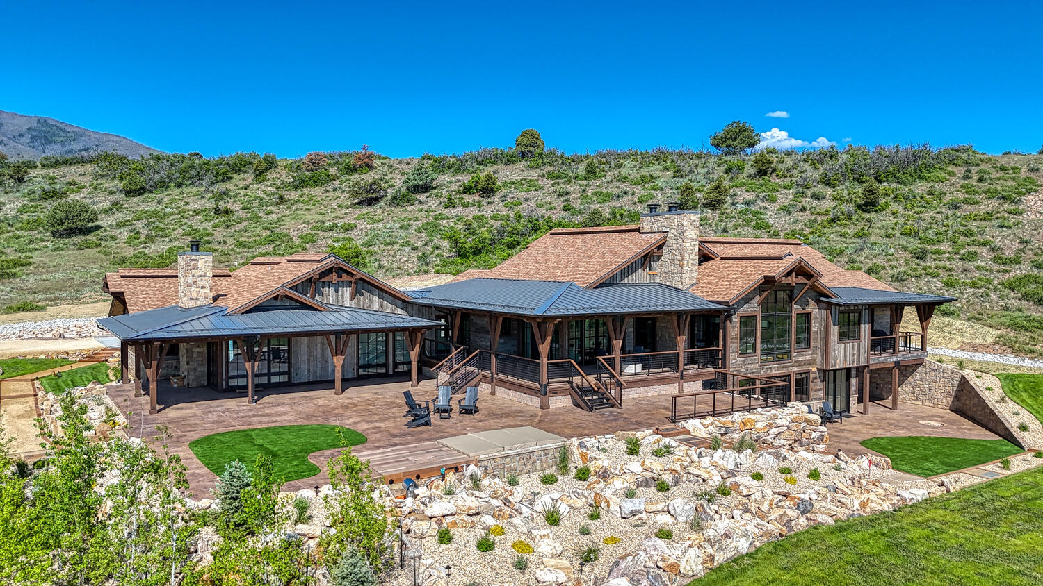 An heirloom-quality ranch estate set on 100 private acres at Maytag Mountain Ranch.