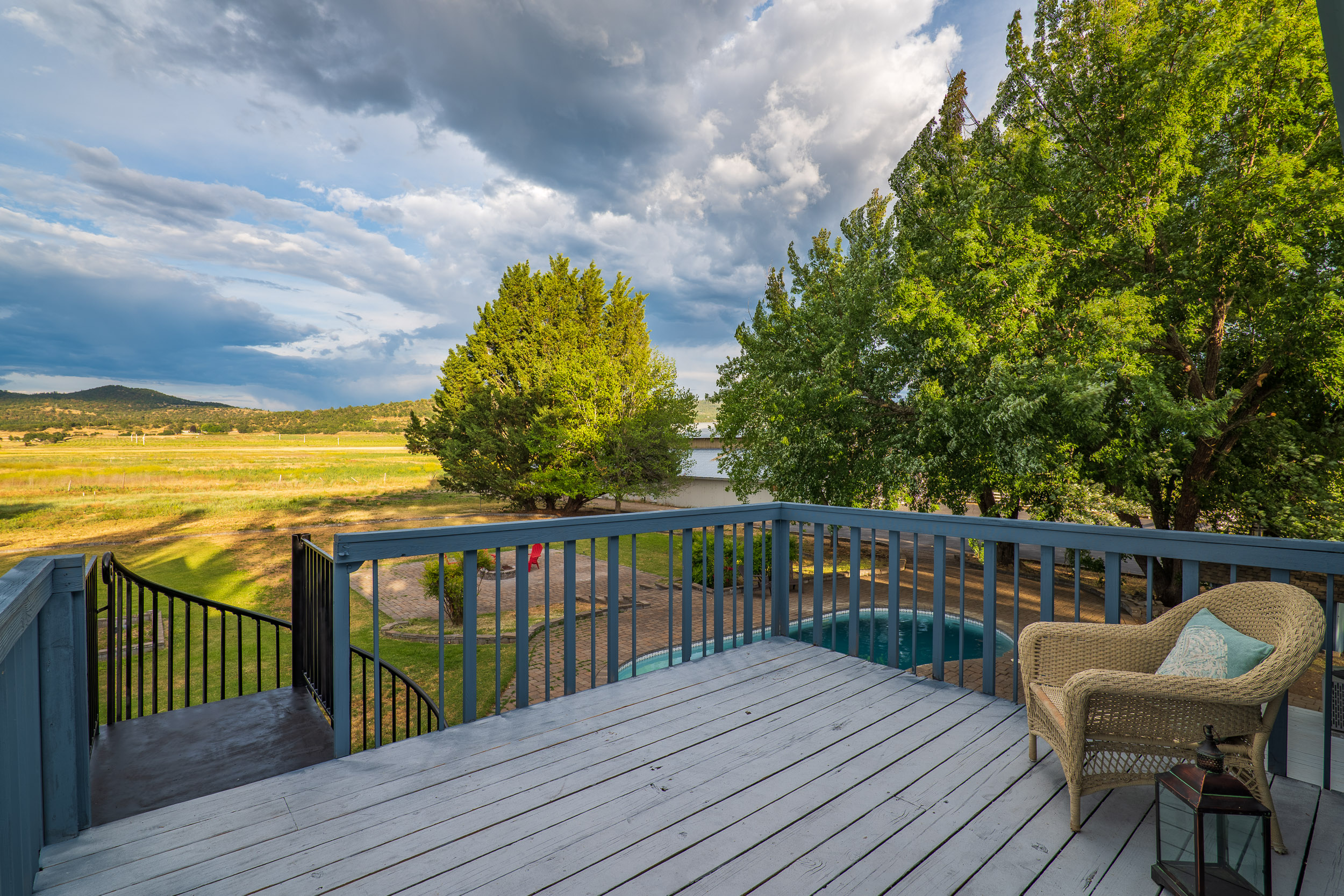 Mountain View Acres - 5900 McLoughlin Drive