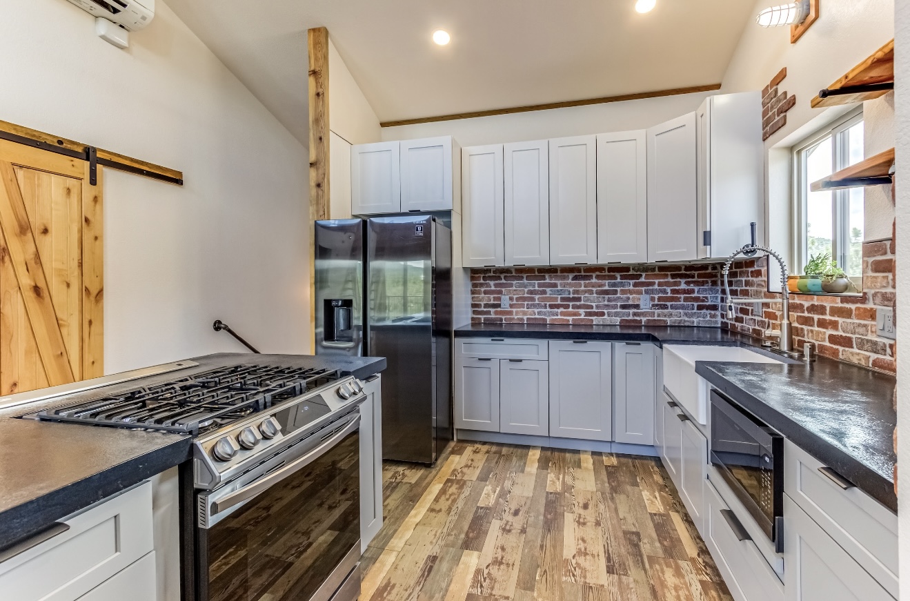 33154 Oak Park Drive