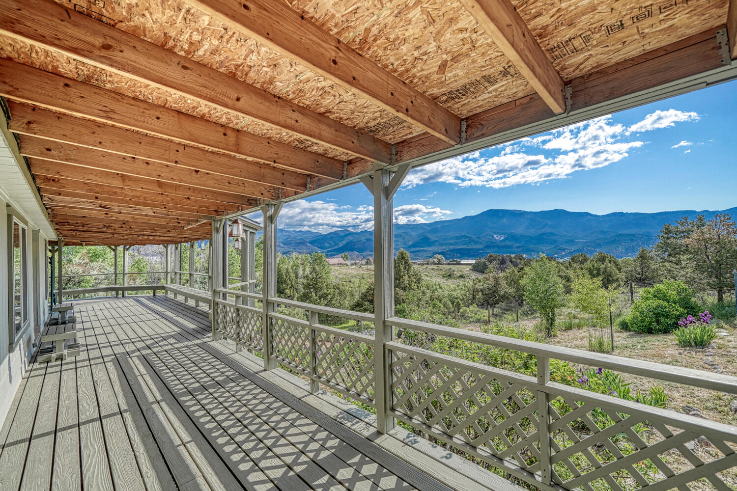 A true Colorado Mountain retreat!