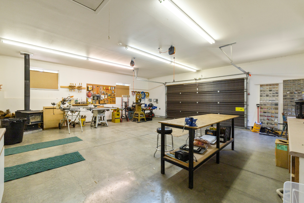 Listing Image 79