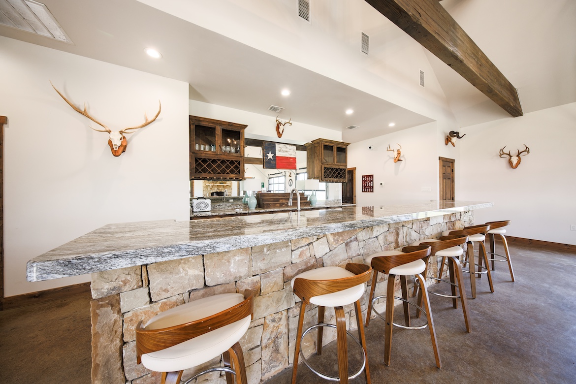 LAKEFRONT LEGACY RANCH