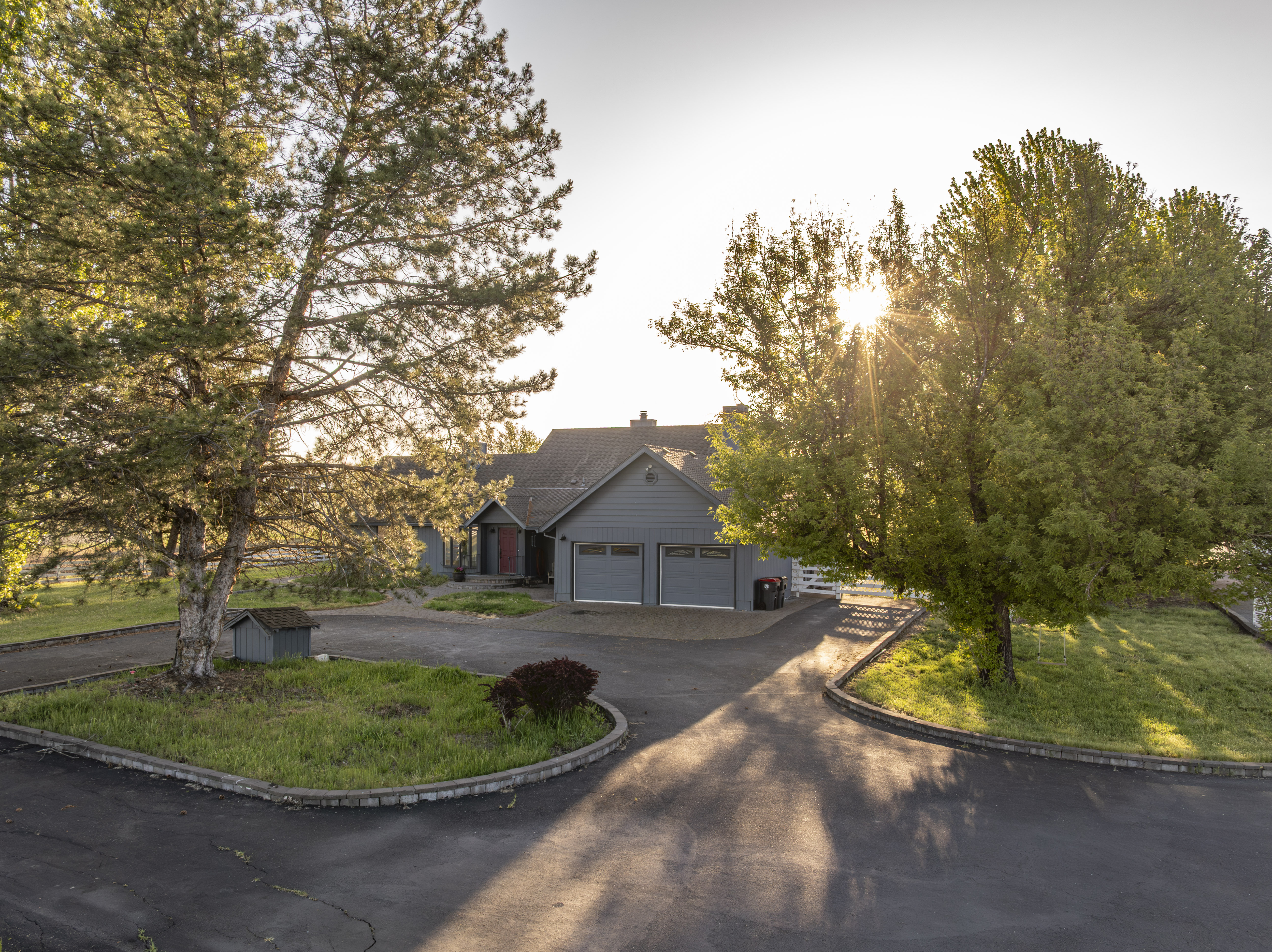 Mountain View Acres - 5900 McLoughlin Drive