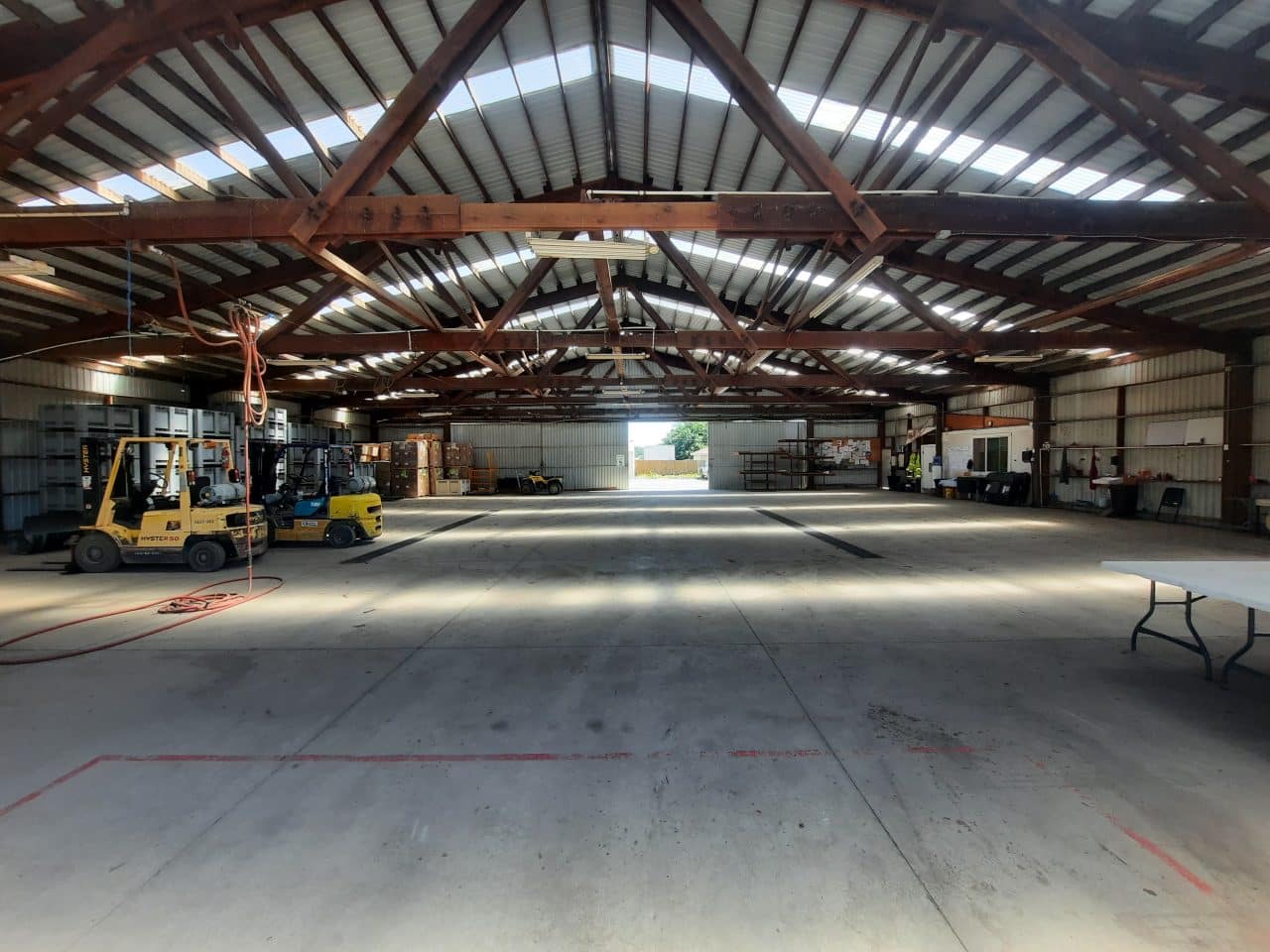 Listing Image 4