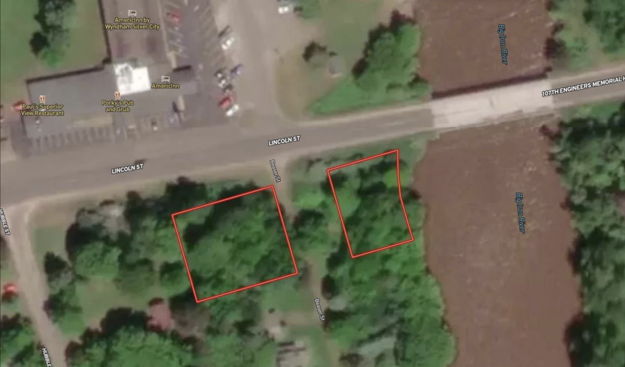 Riverfront with Superior Access 50187997