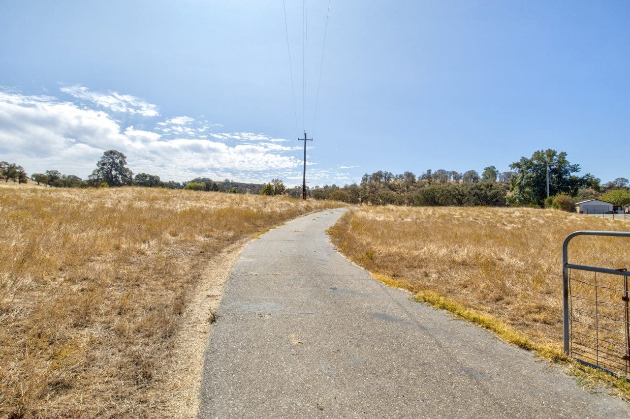 Listing Image 40
