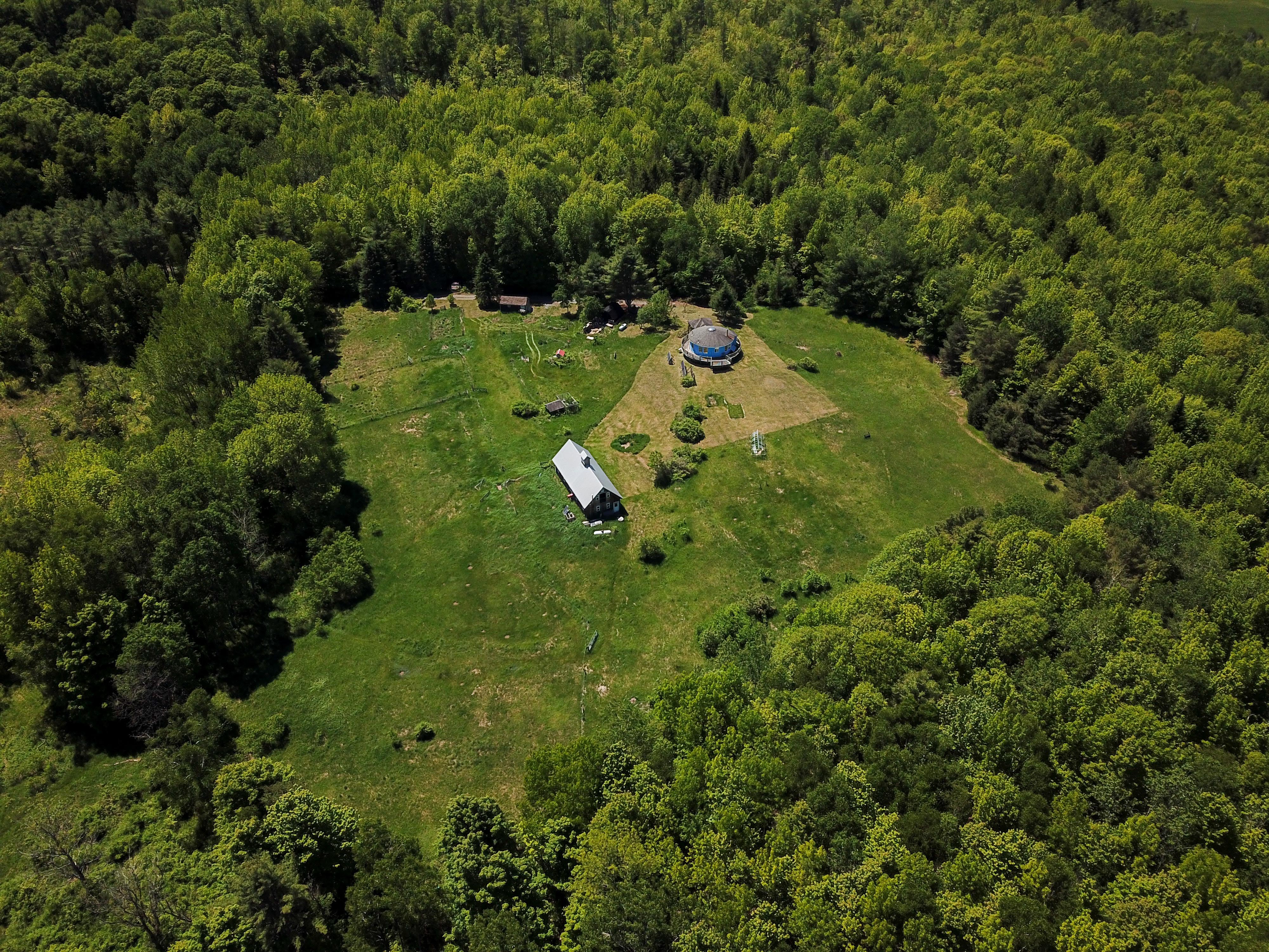 Listing Image 11