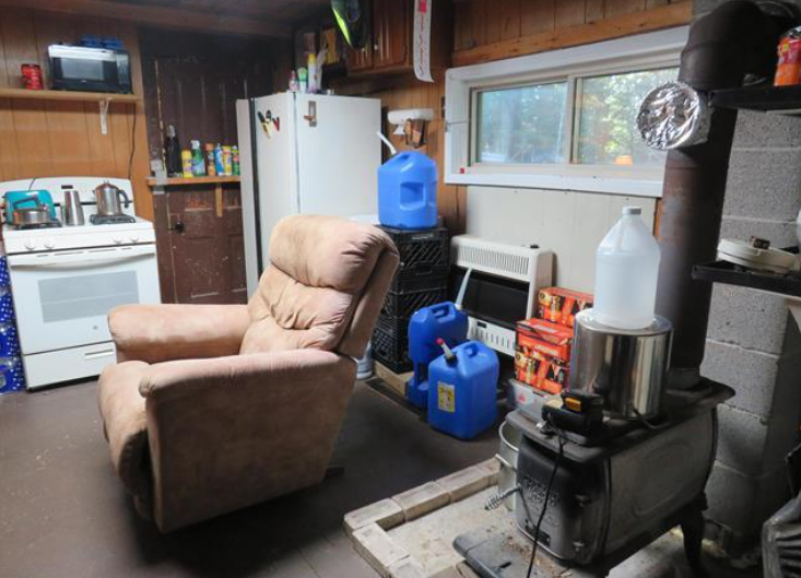 Listing Image 11