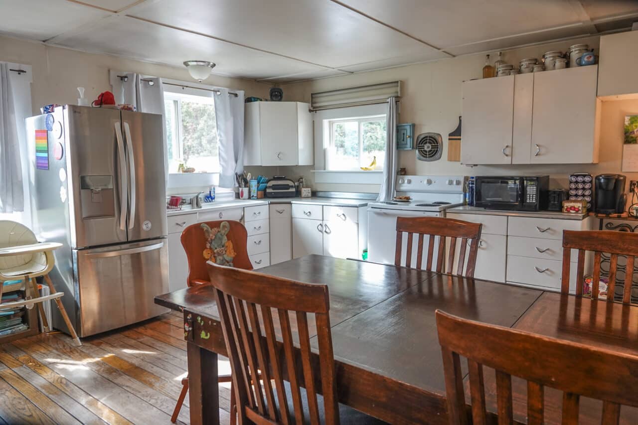 Listing Image 11