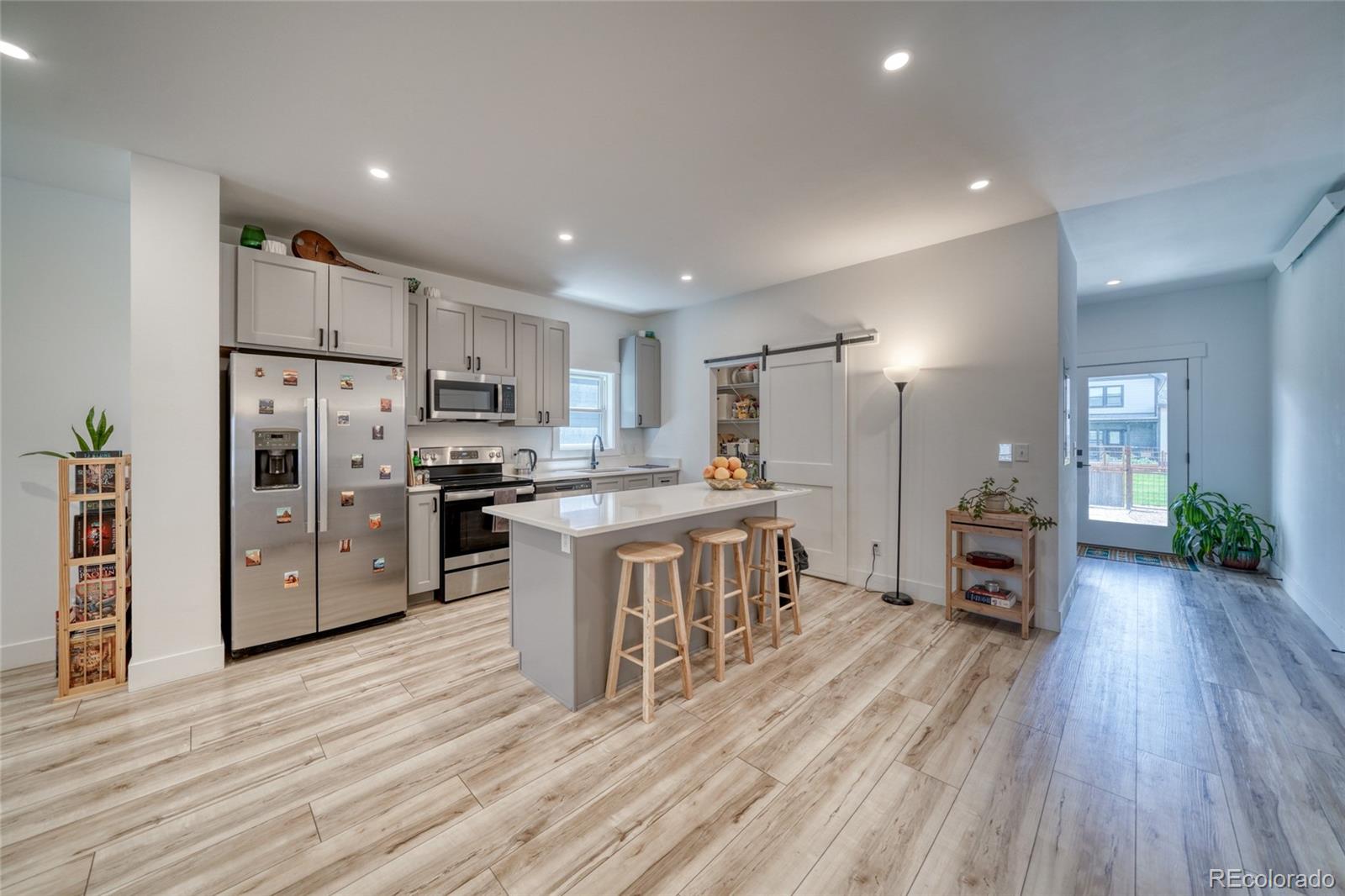 Listing Image 13