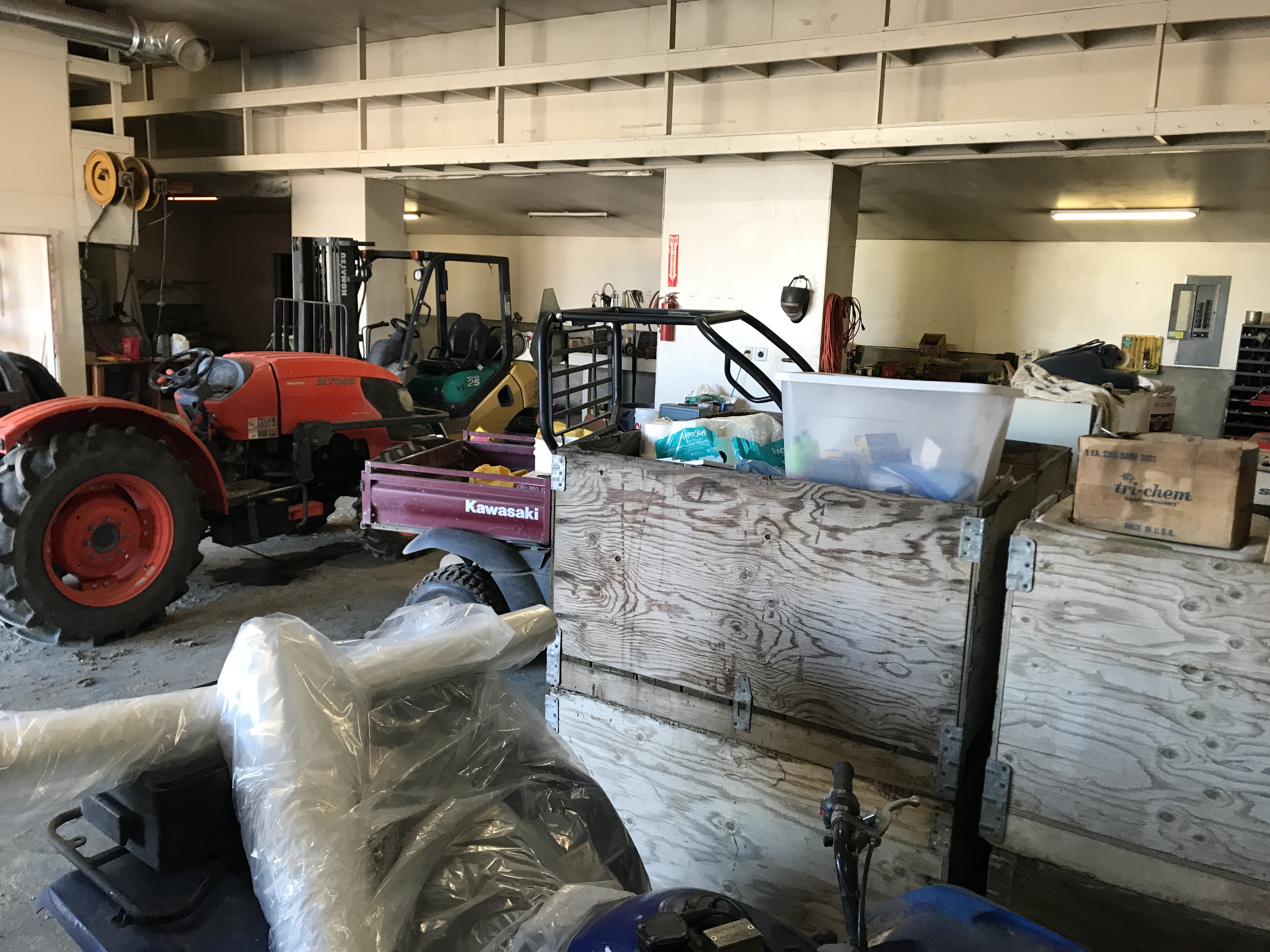 Apple Orchard w Equipment, House and Shops!