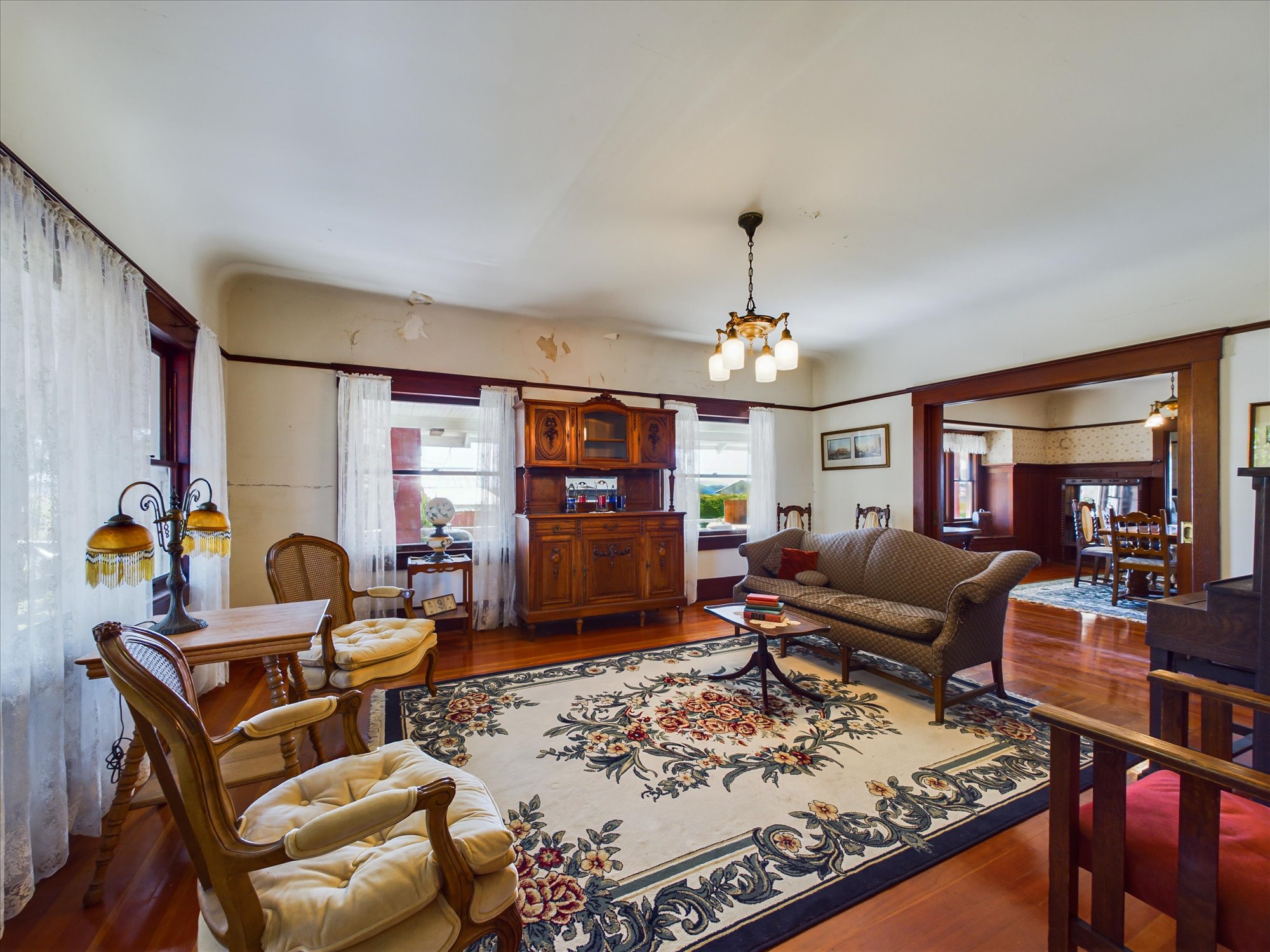 Listing Image 13