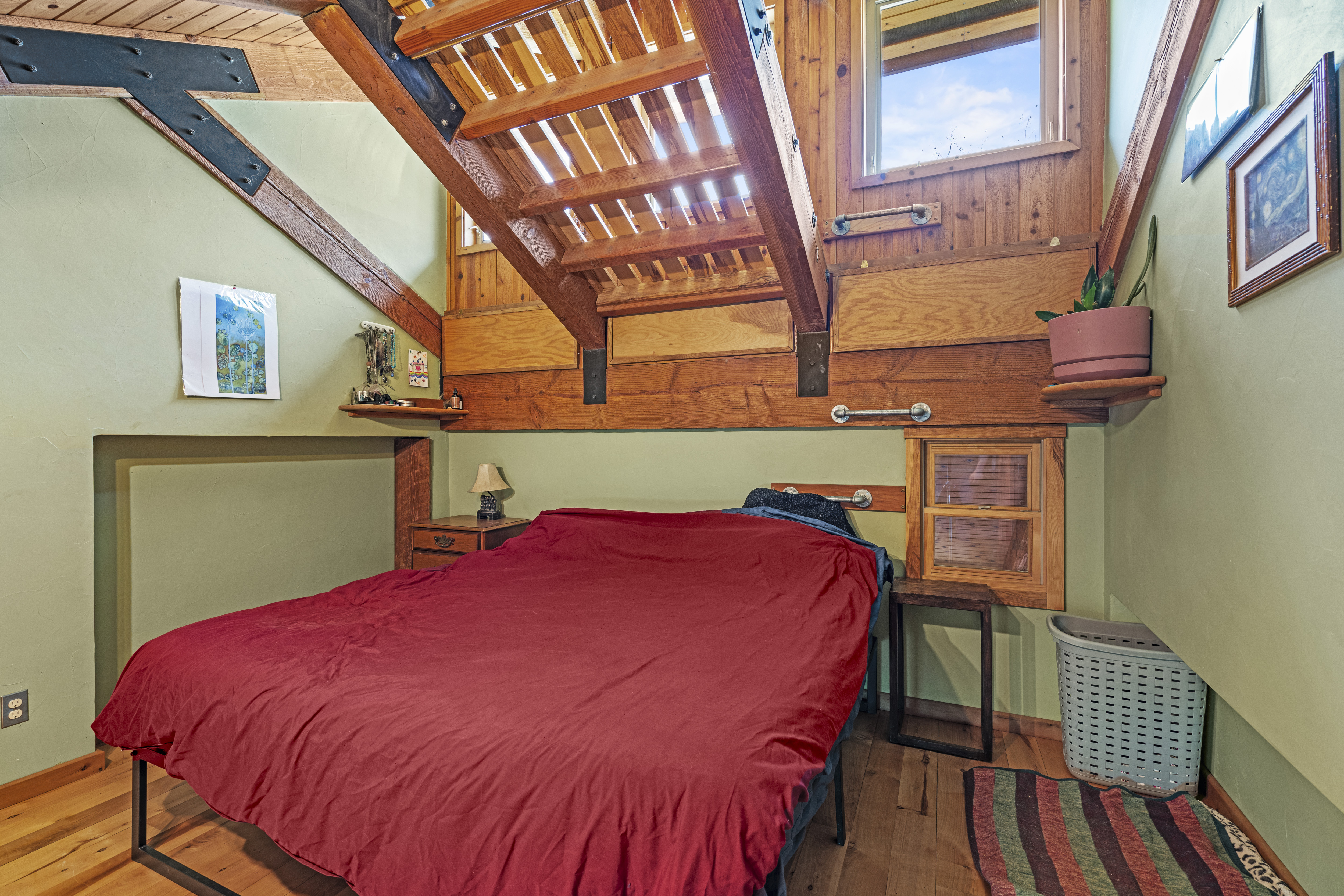 Wolf Gulch Farm - 7000 Little Applegate Road