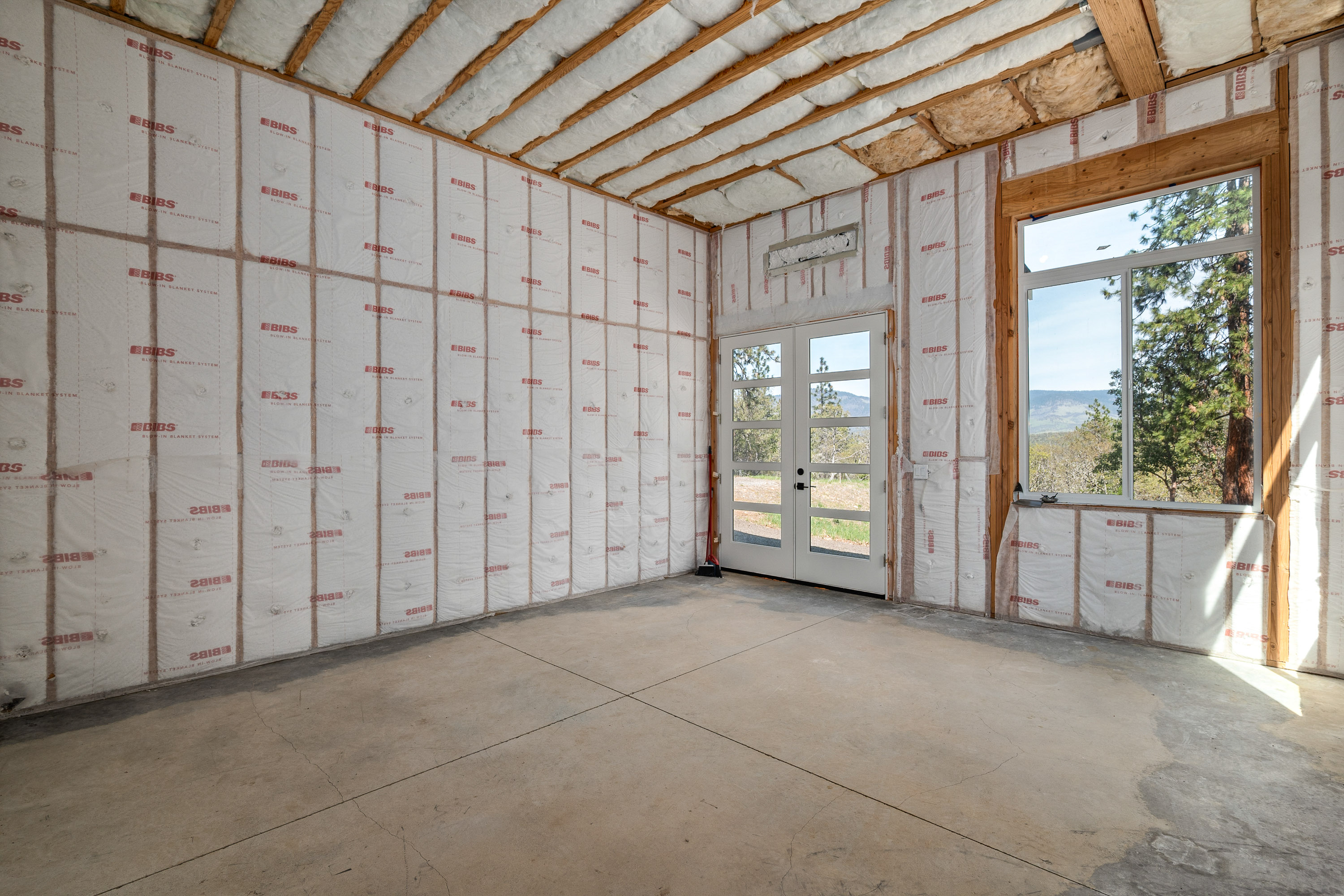 1694 Old Siskiyou Hwy