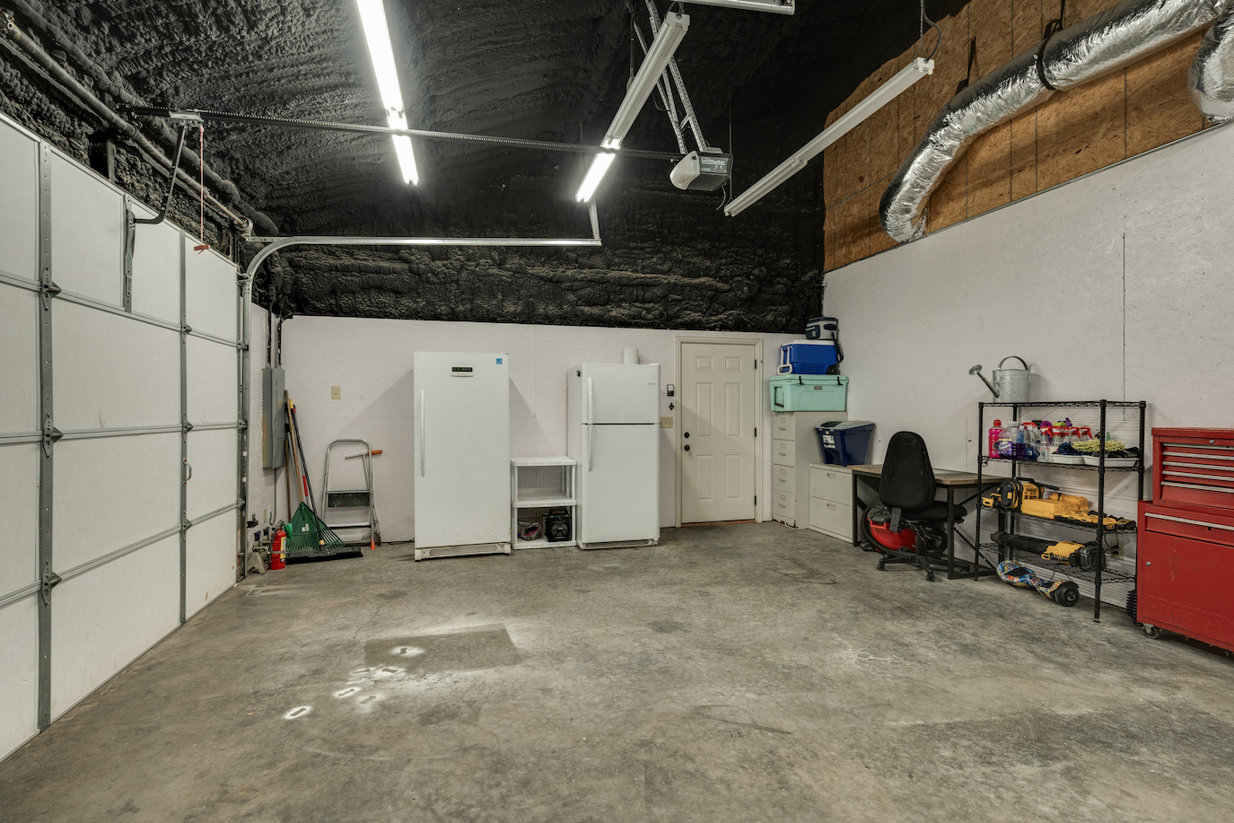 Listing Image 43
