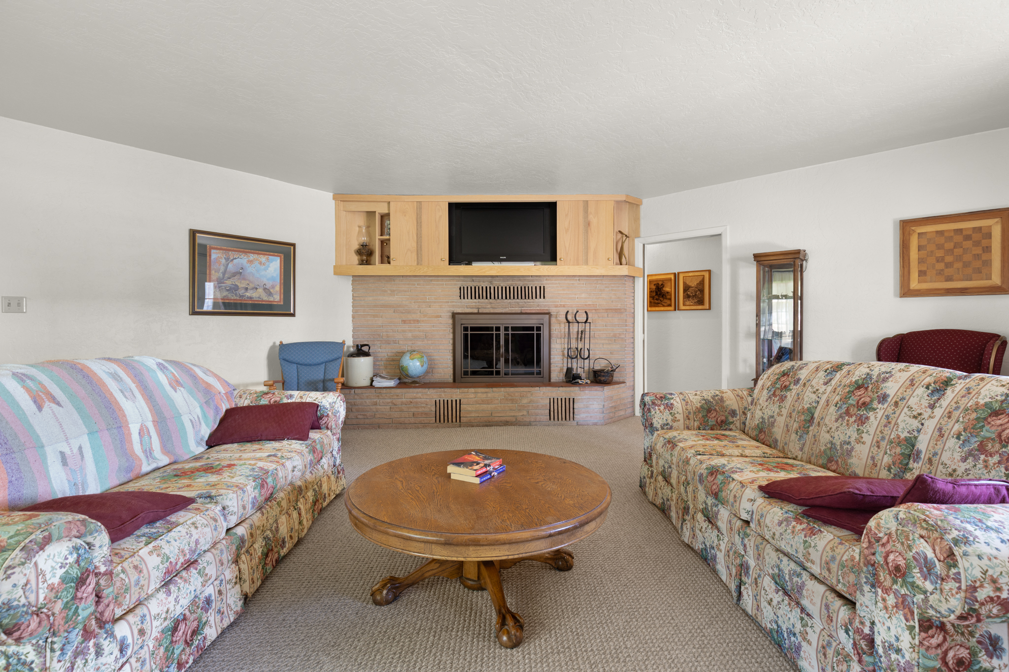 Listing Image 5