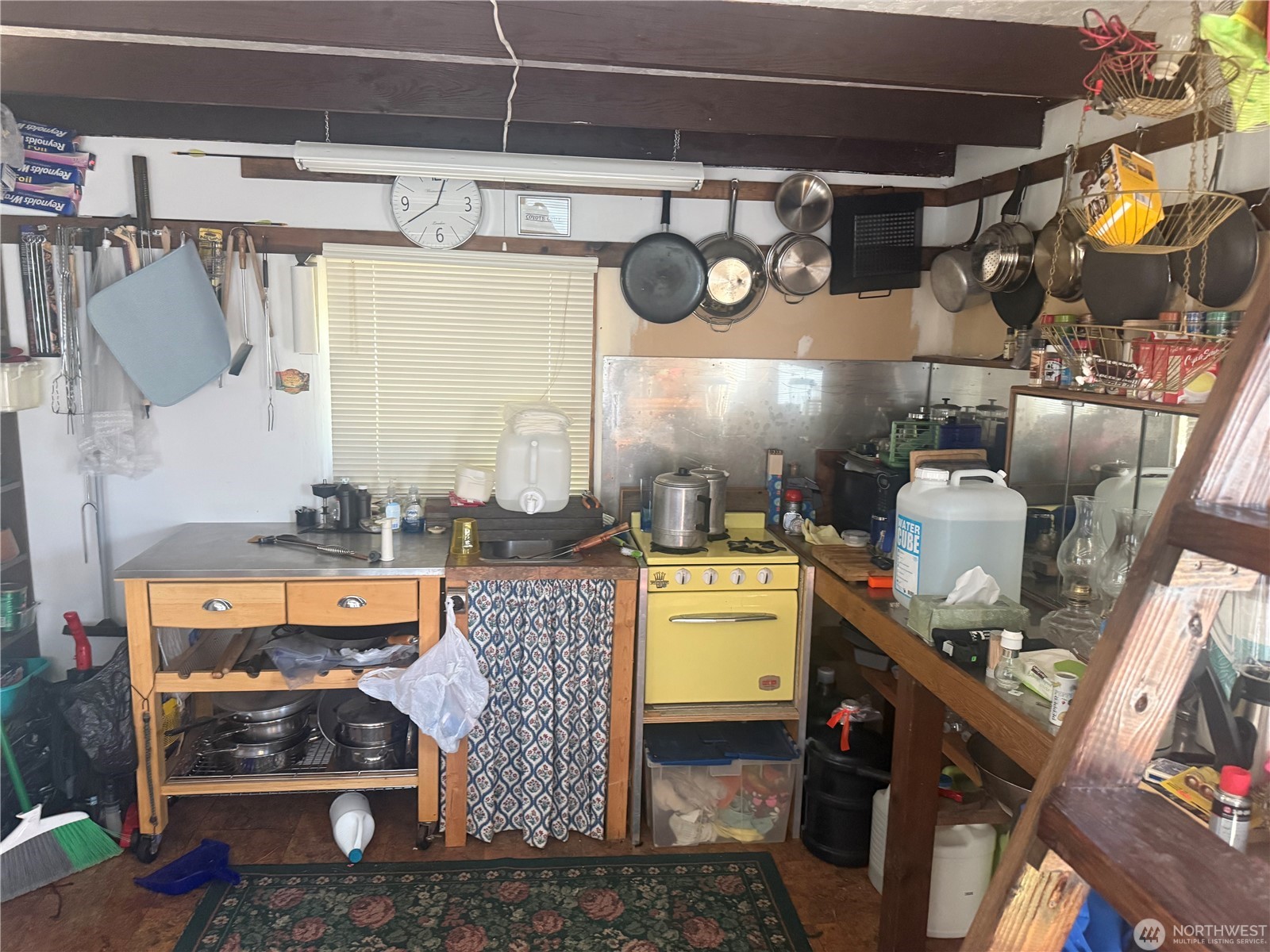Listing Image 16