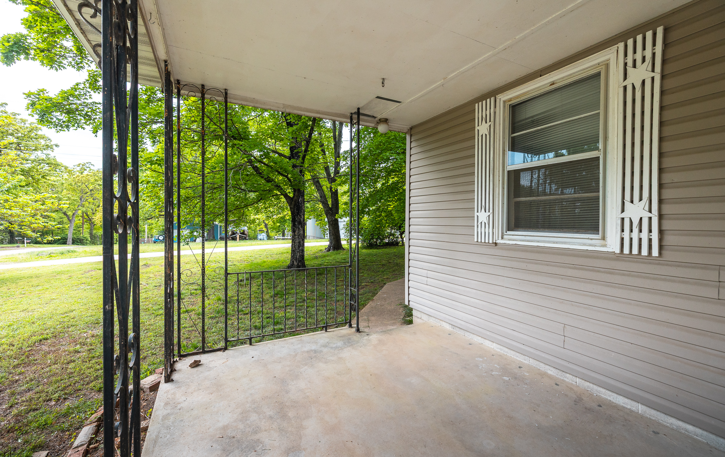 Listing Image 9