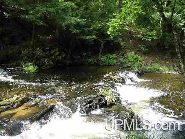Exceptional Waterfront Retreat 50178781