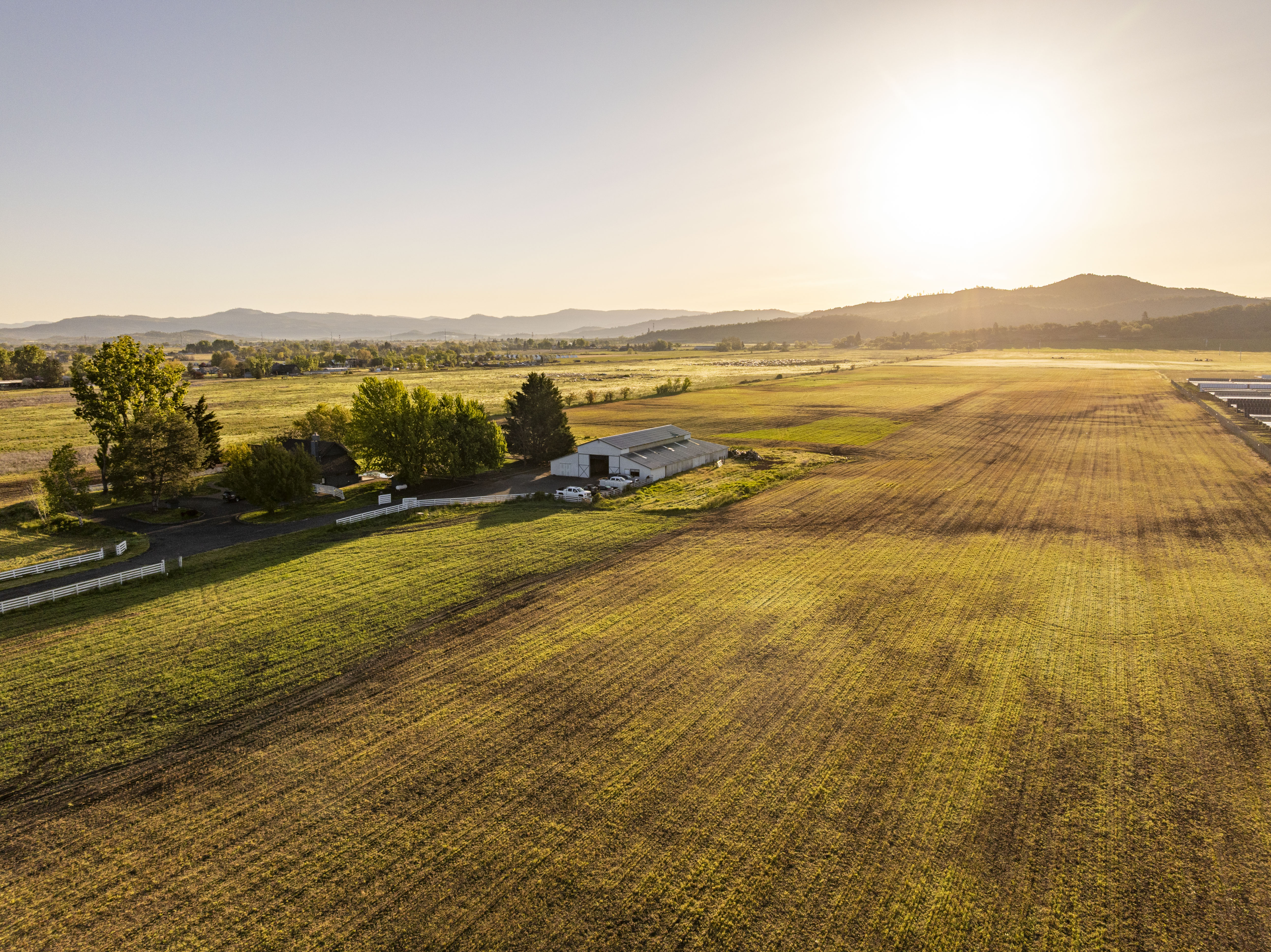 Mountain View Acres - 5900 McLoughlin Drive