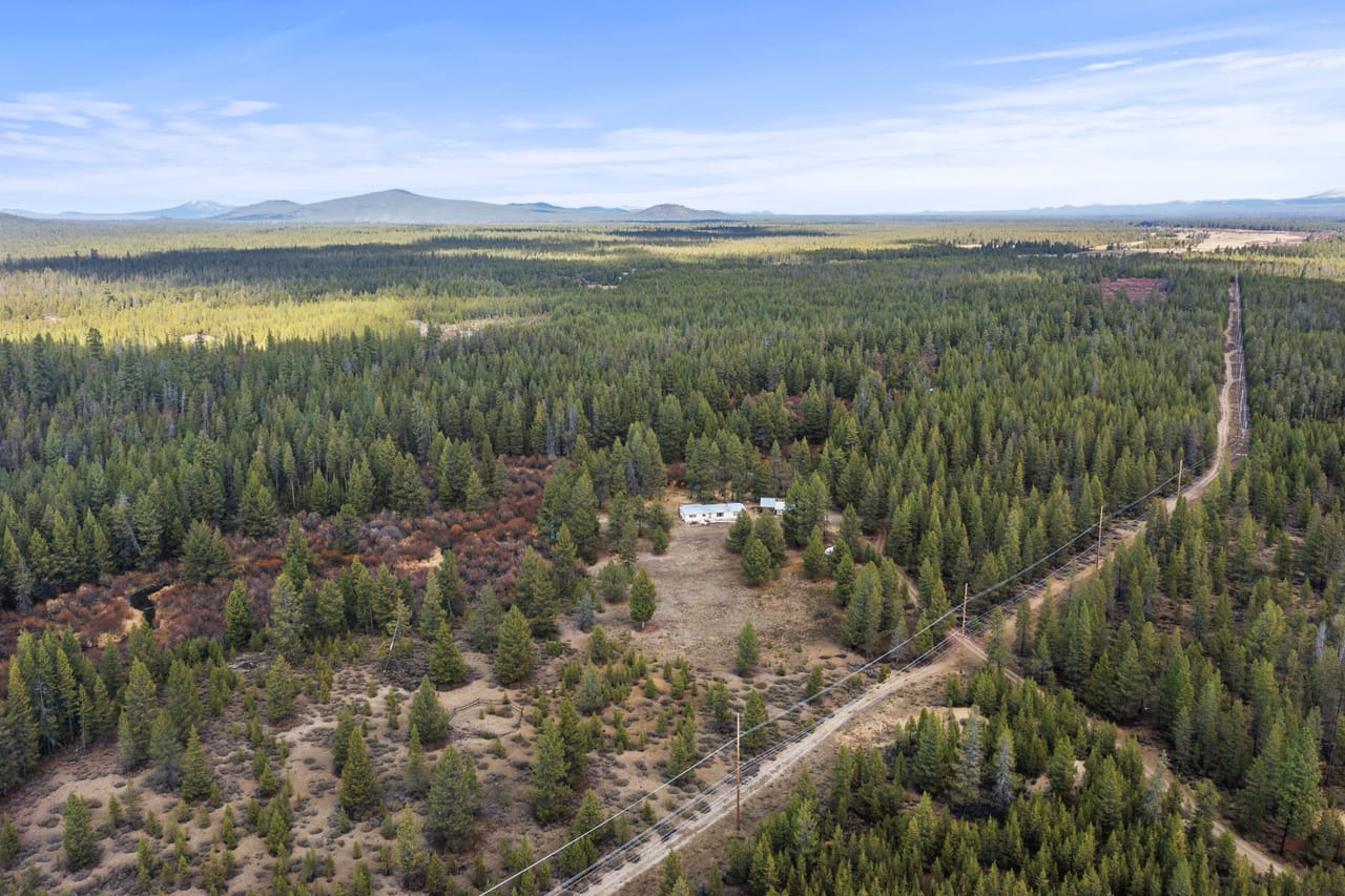141580 N Hwy 97 - Tranquil Riverfront Home for Sale