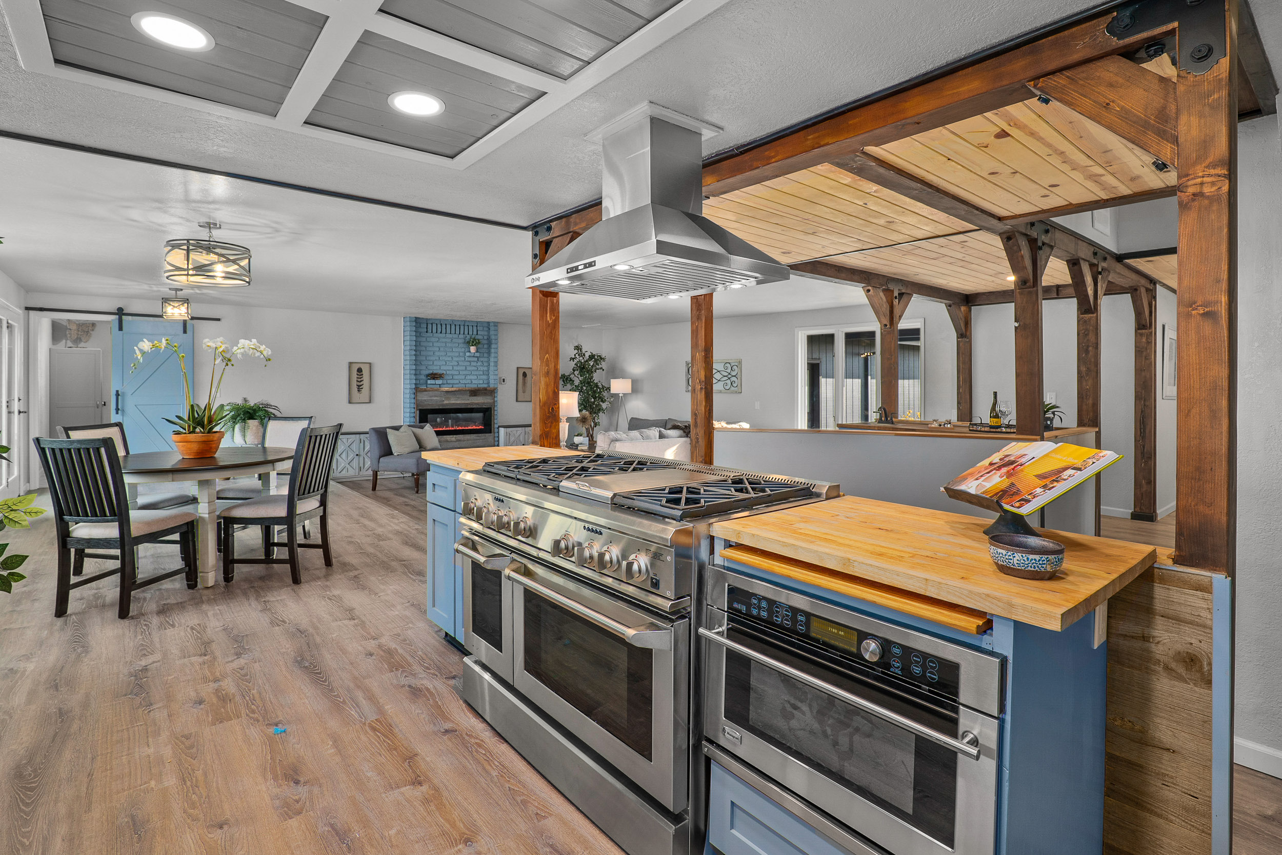 Mountain View Acres - 5900 McLoughlin Drive