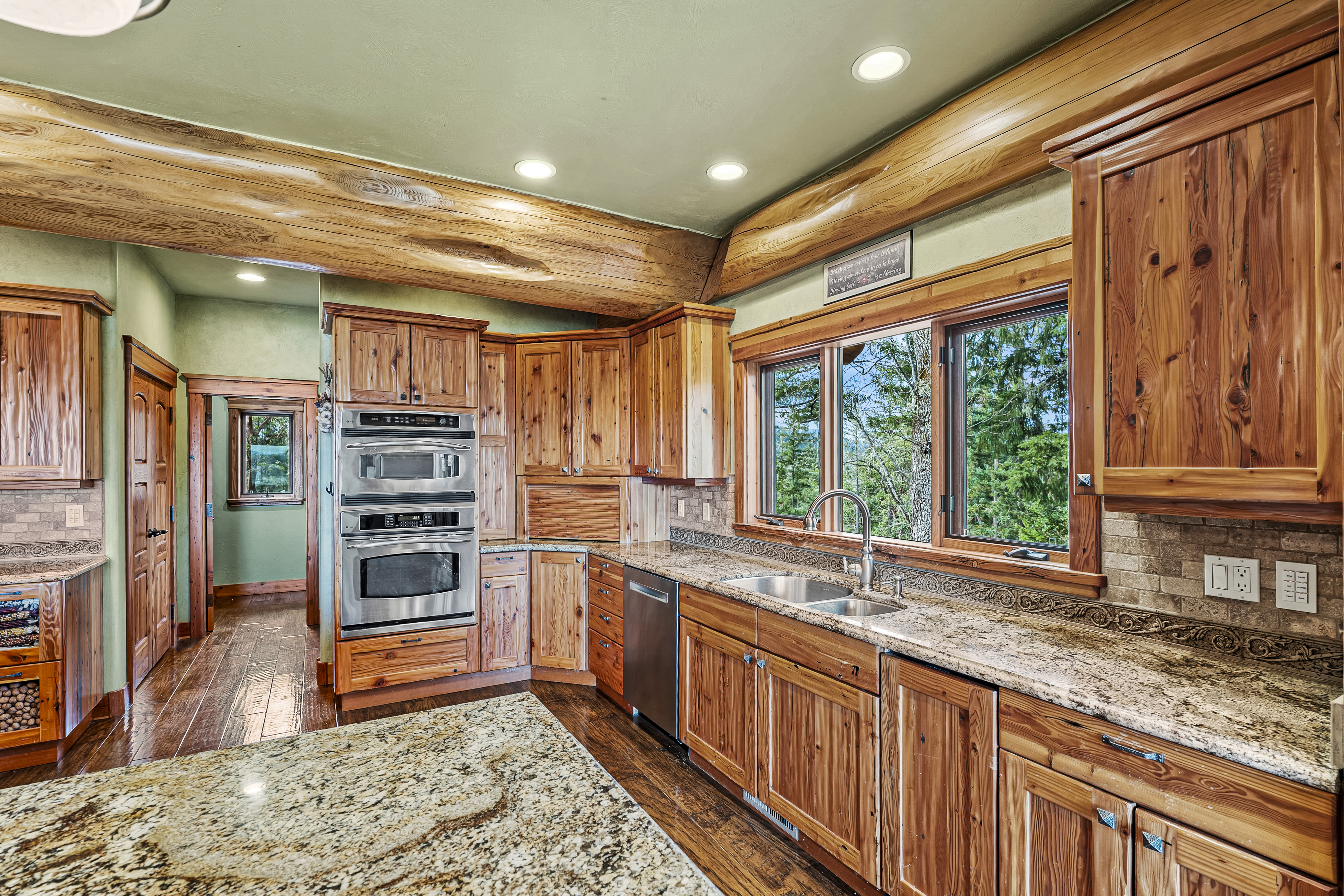 500 Westridge Lane