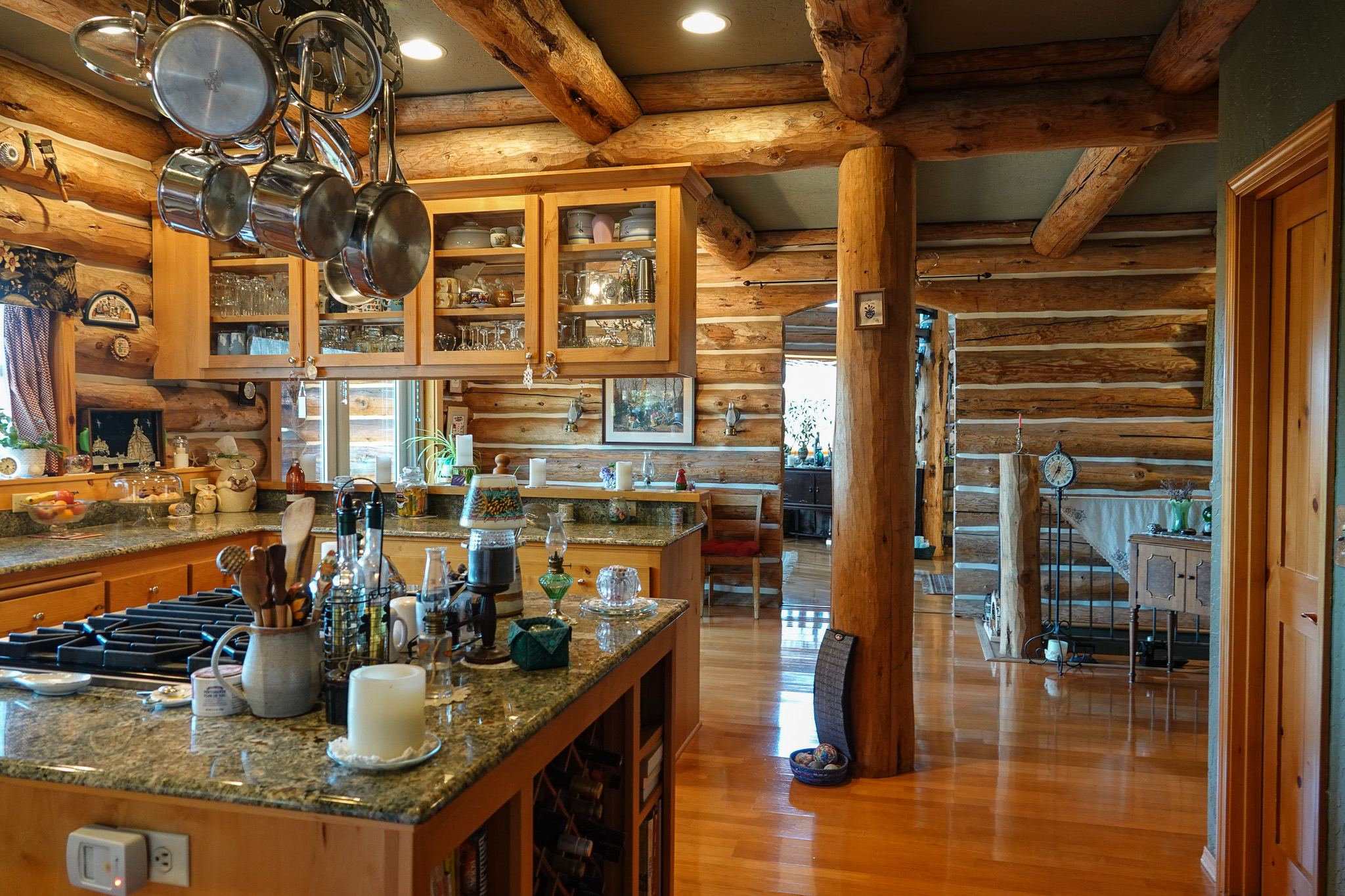Listing Image 19