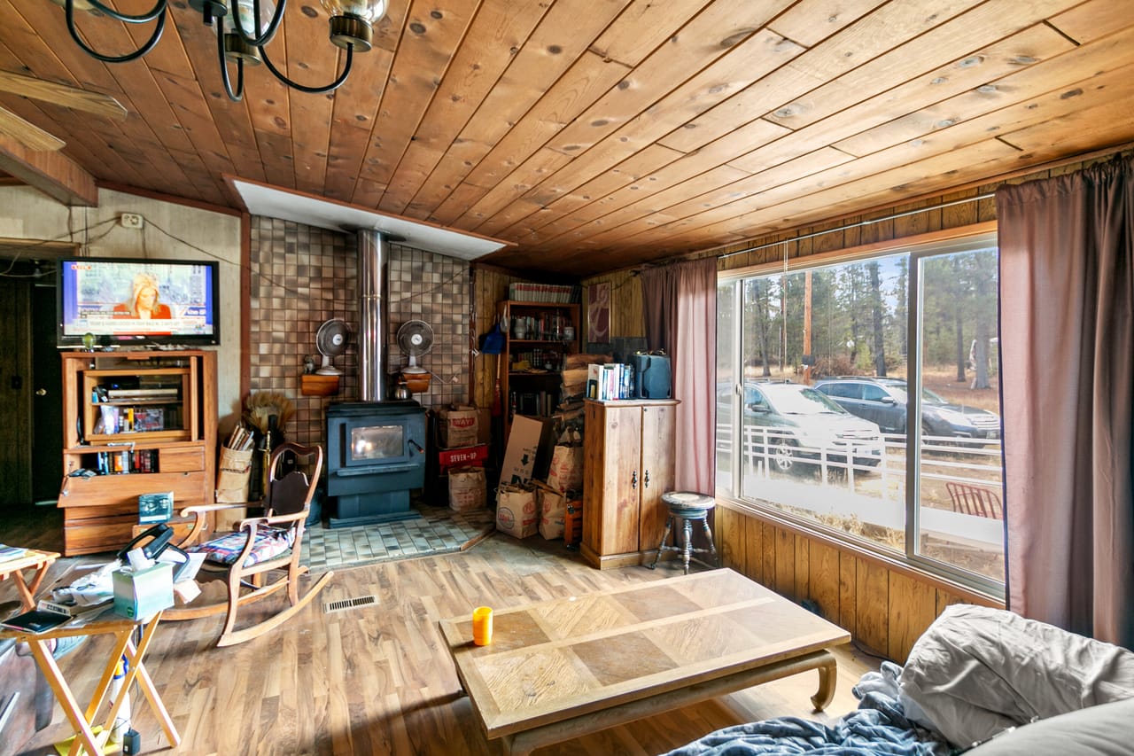 141580 N Hwy 97 - Tranquil Riverfront Home for Sale